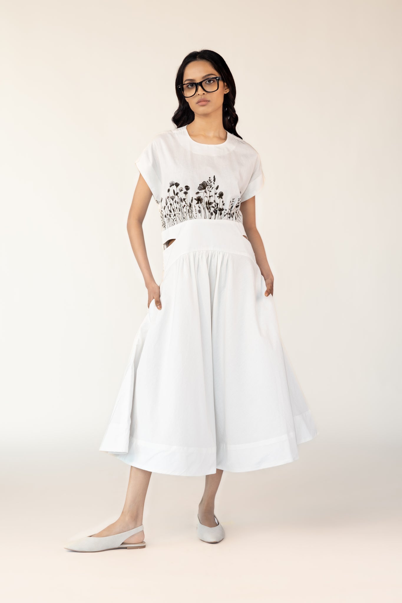 White Bloom Dress - CiceroniDressesOtouto
