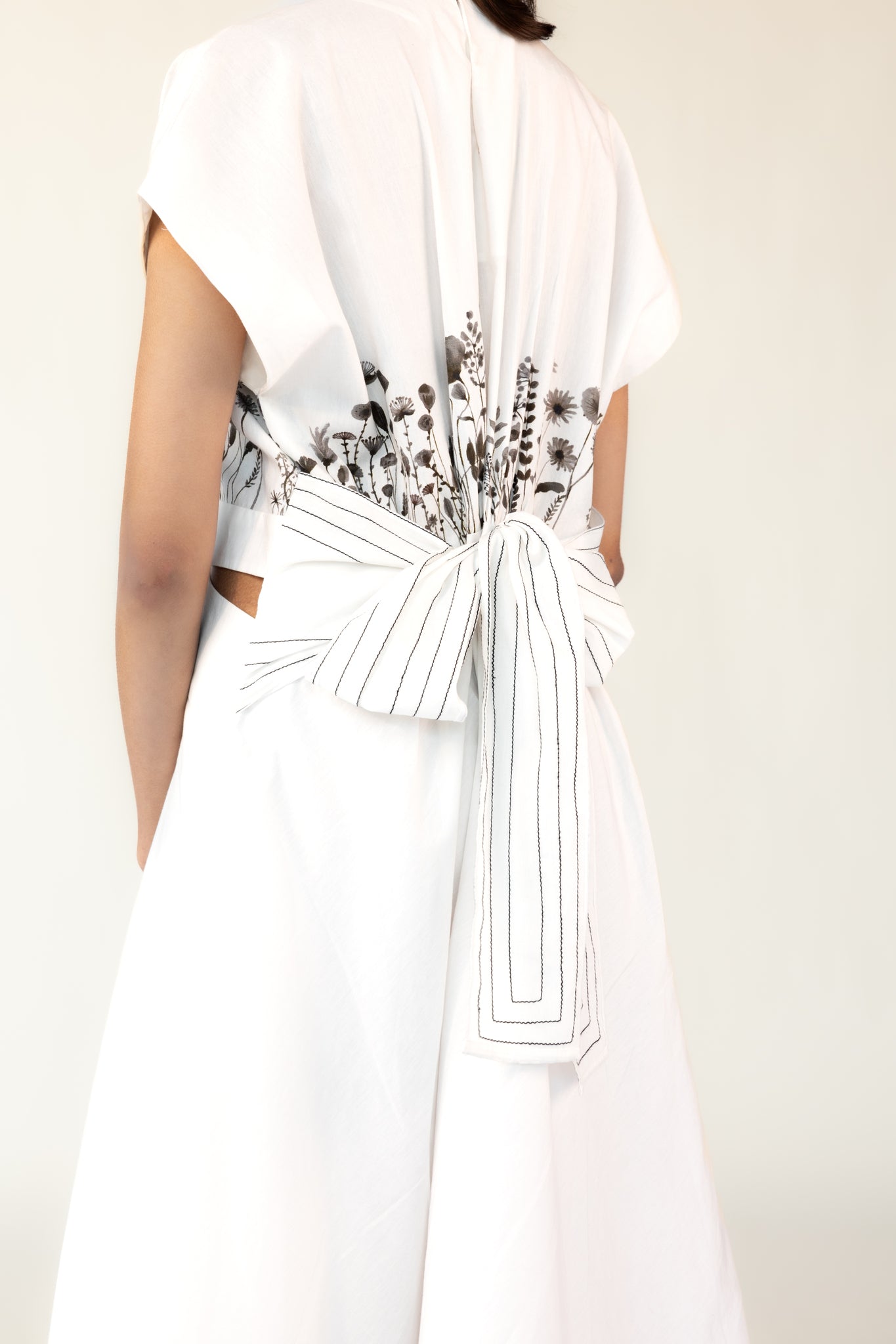 White Bloom Dress - CiceroniDressesOtouto