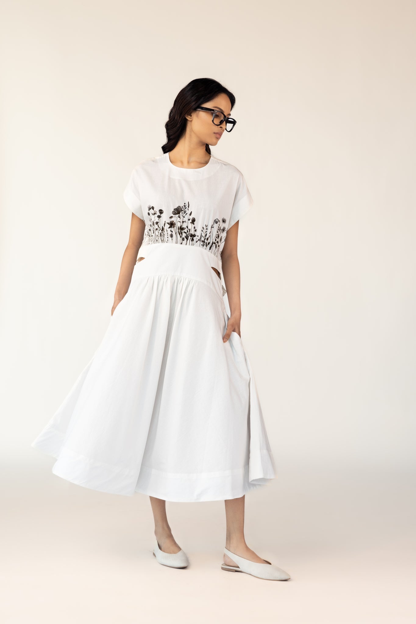 White Bloom Dress - CiceroniDressesOtouto