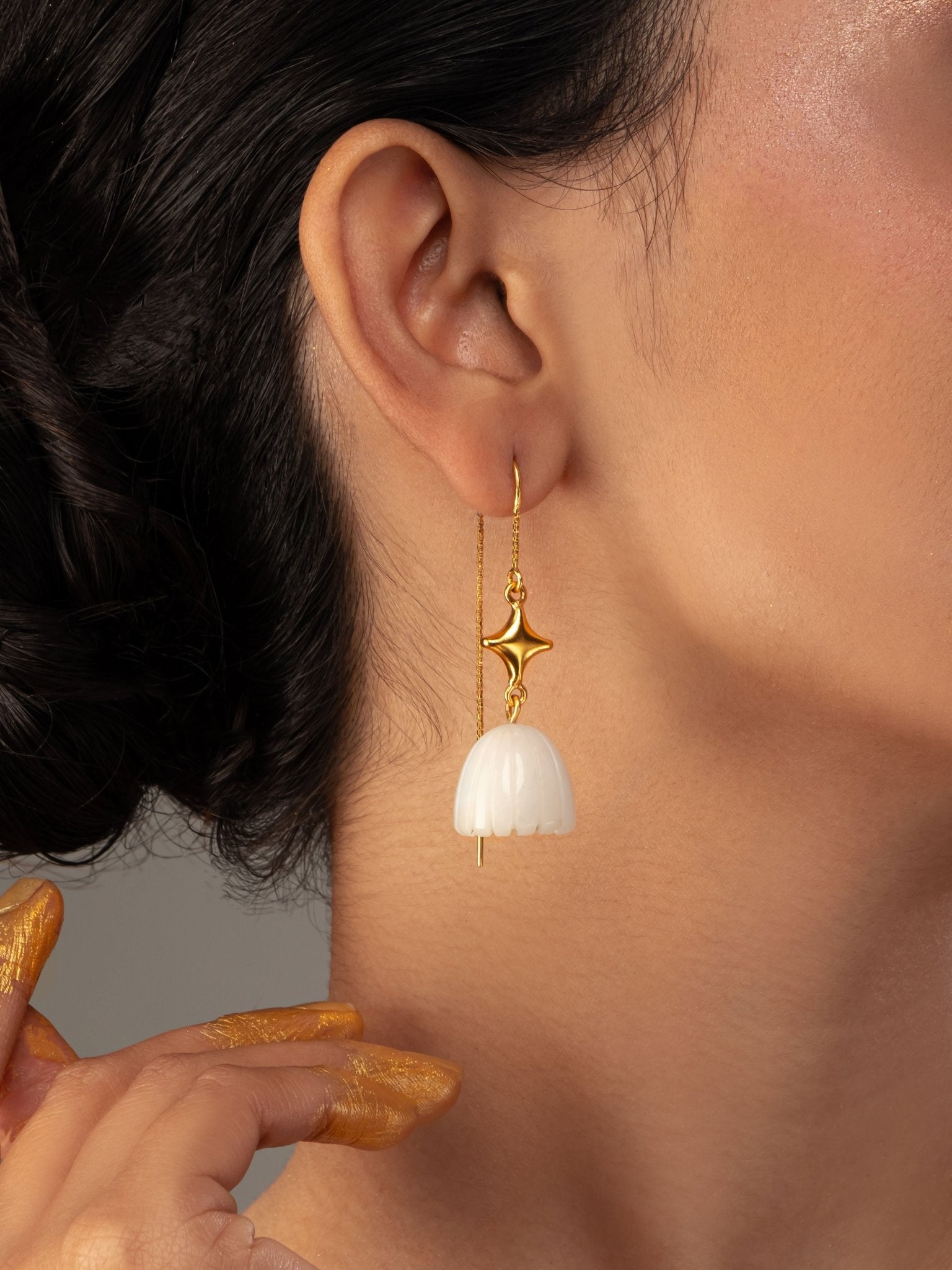 White Blossom Threader - CiceroniThreader earringRumri