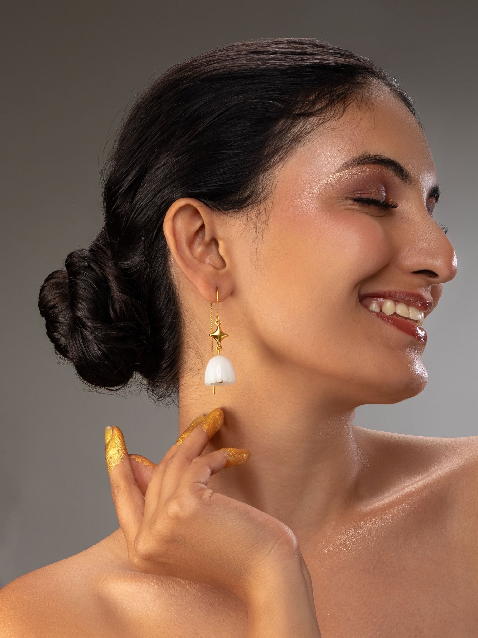 White Blossom Threader - CiceroniThreader earringRumri