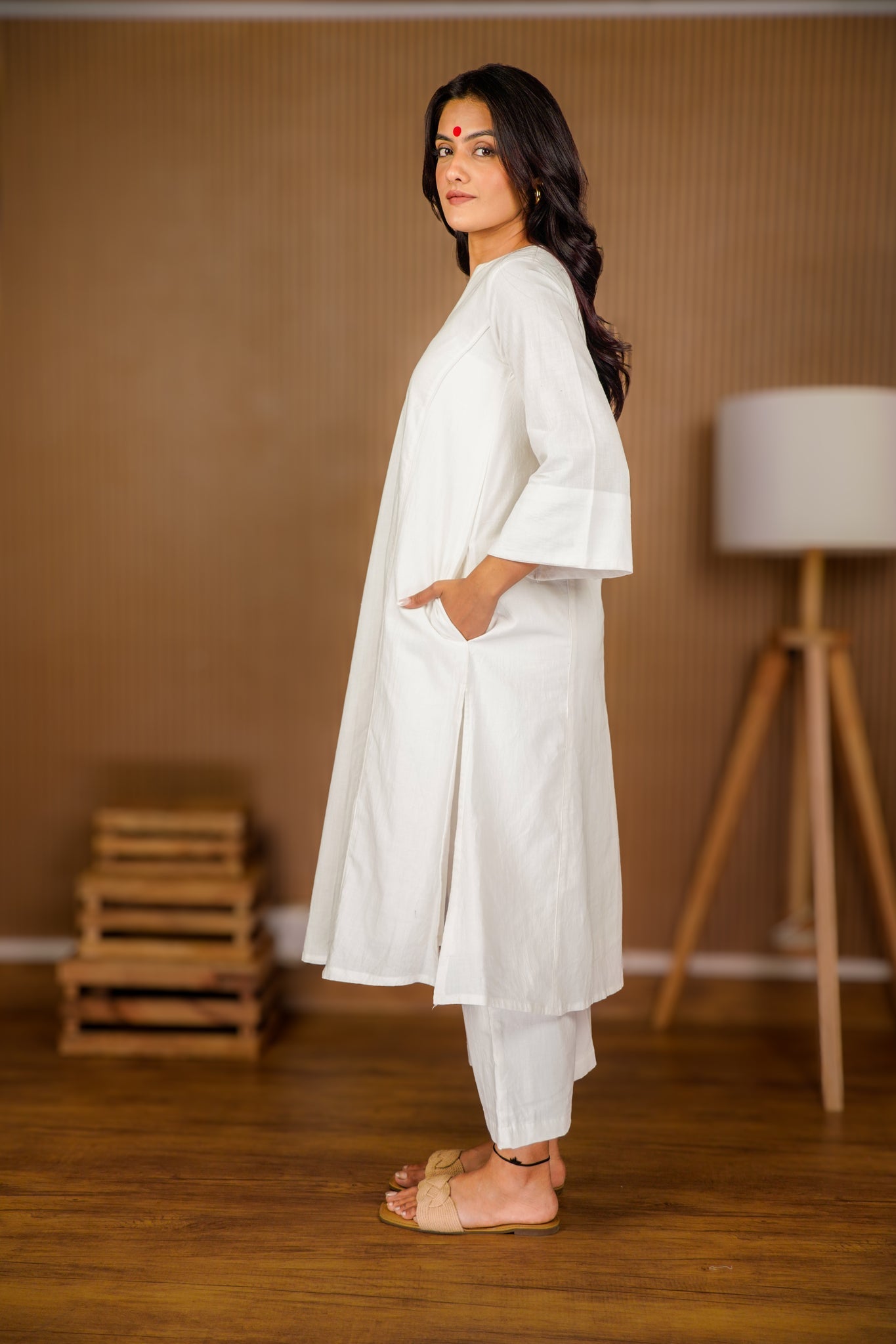 White Kurta and Pants Set - CiceroniKurta SetPrathaa