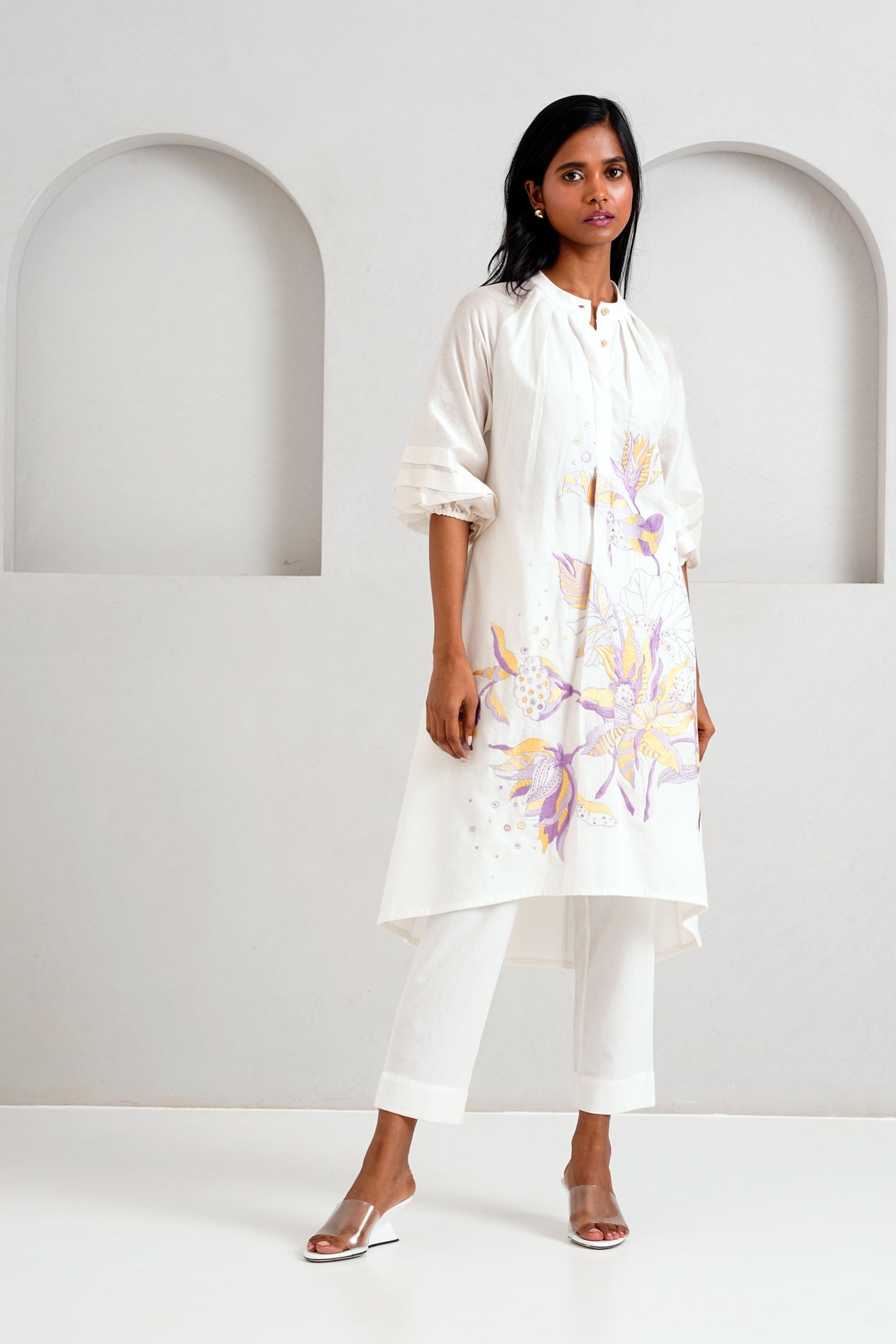White Suvi Set - Embroidered Tunic + Pants - CiceroniKurta SetMadder Much