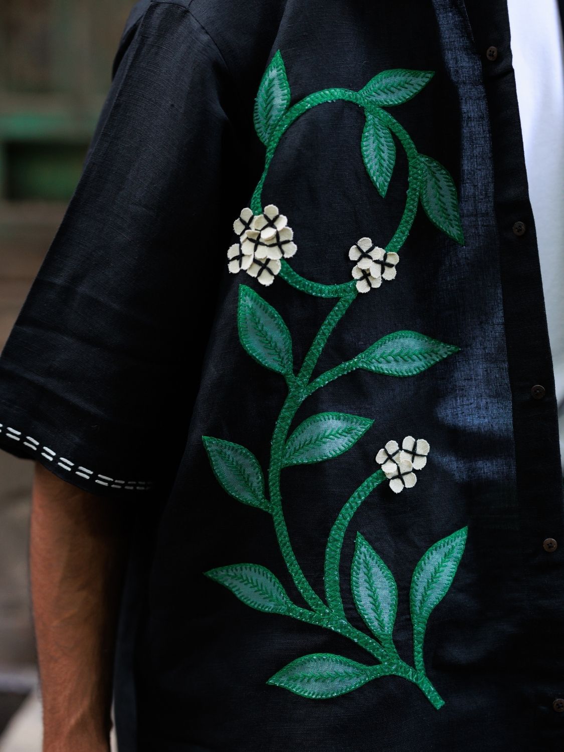 Winglore - Black Appliqué Hand Embroiderd Pure Linen Vine Oversized Shirt - CiceroniUnisex ShirtsWinglore
