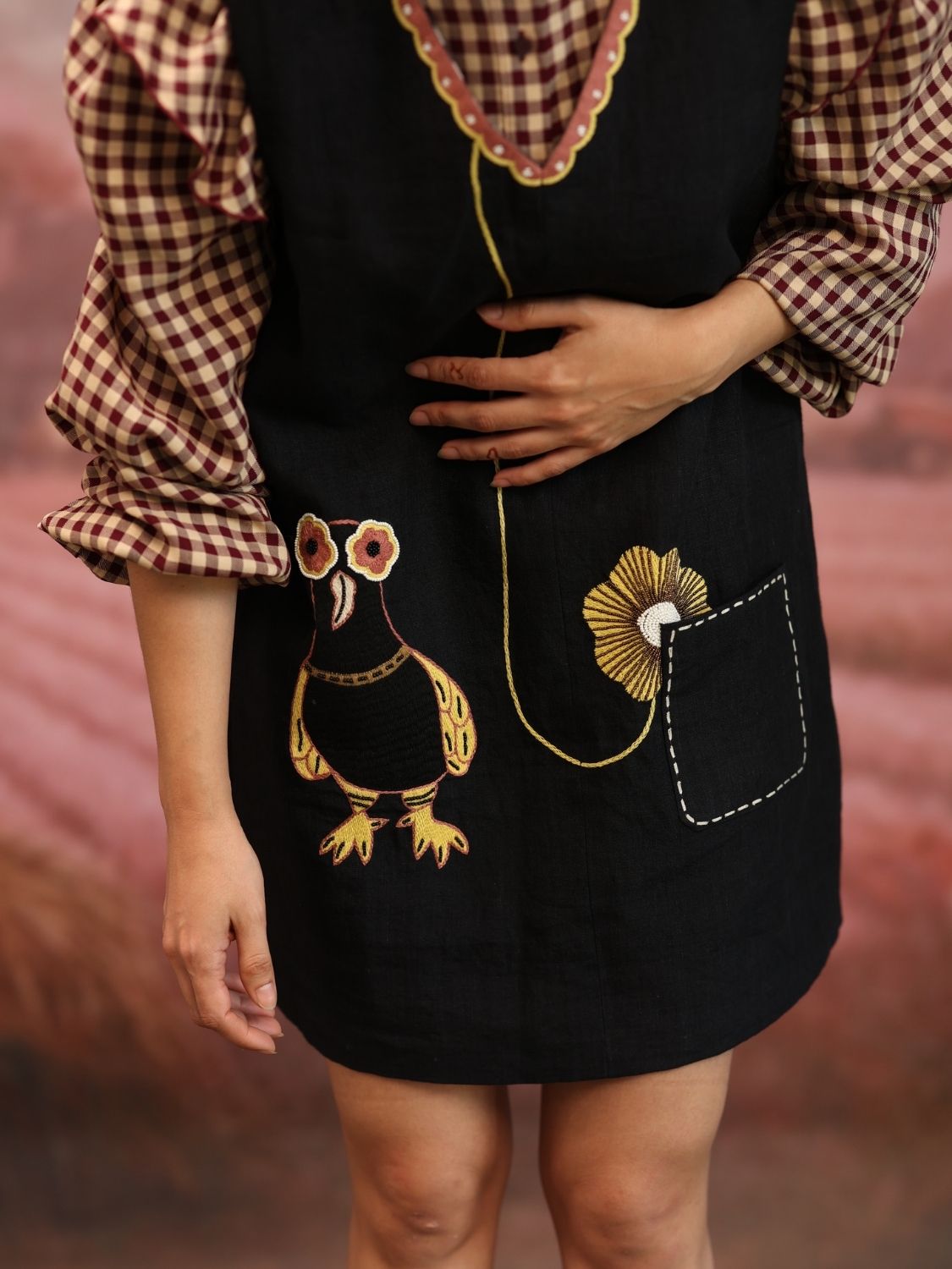 Winglore - Black Linen Hand Embroidered Curious BIrd Short Dress - CiceroniDressesWinglore