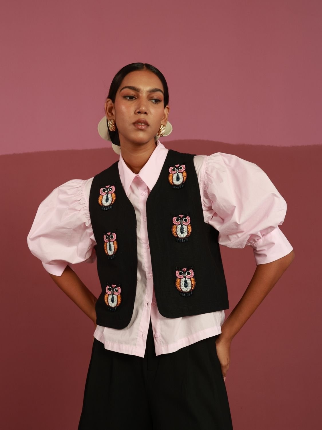 Winglore - Black Linen Hand Embroidered Hooters Owl Gilet - CiceroniJacketsWinglore