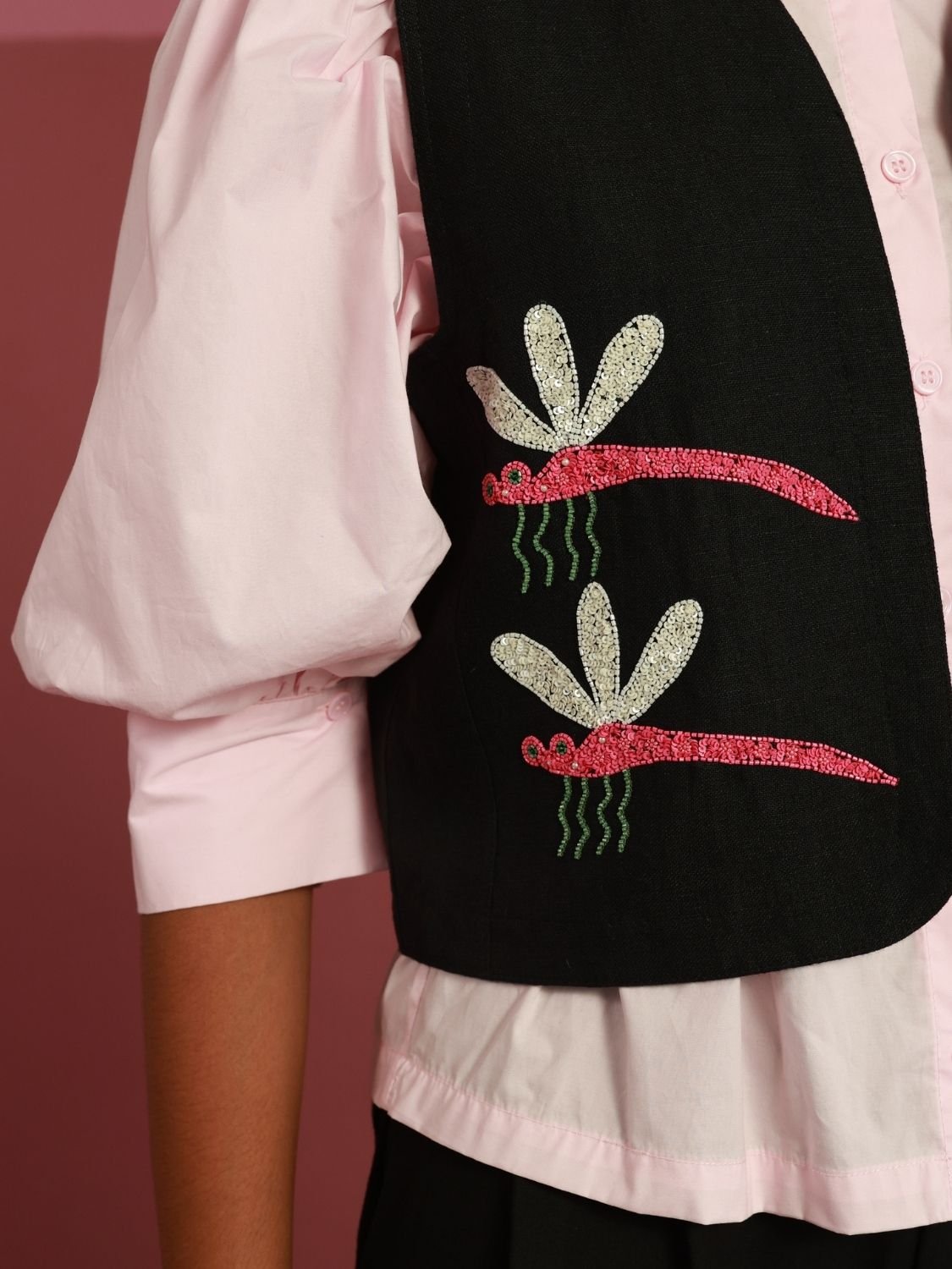 Winglore - Black Linen Wingin' It Dragonflies Hand Embroidered Gilet - CiceroniJacketsWinglore
