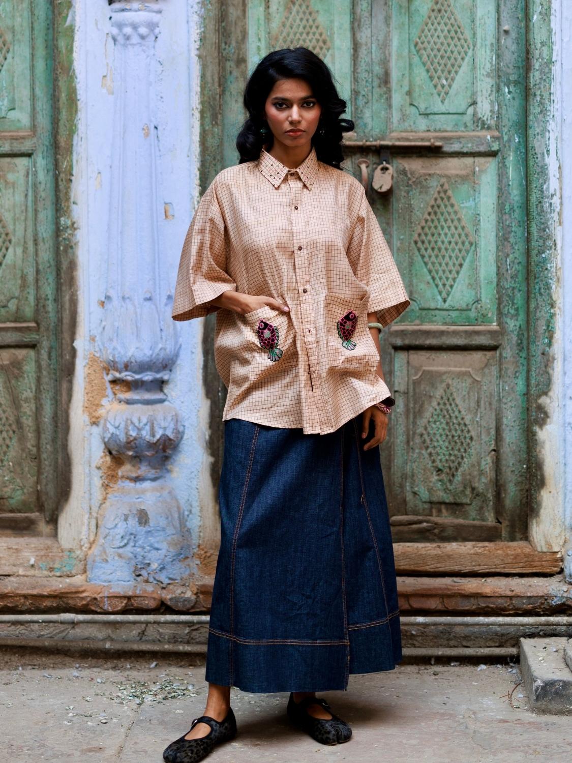 Winglore - Hand Embroiderd Kosa Silk Hooked on Checks Fish Oversized Shirt - CiceroniUnisex ShirtsWinglore