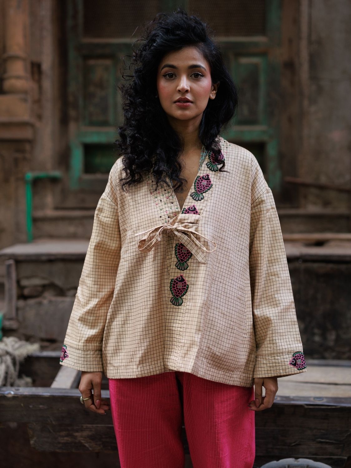 Winglore - Hand Embroidered Kosa Silk Fish Cape in Natural Honey Tone - CiceroniJacketsWinglore