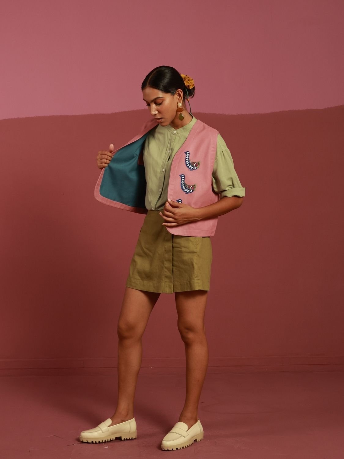 Winglore - Pink Doves Hand Embroidered Gilet - CiceroniJacketsWinglore