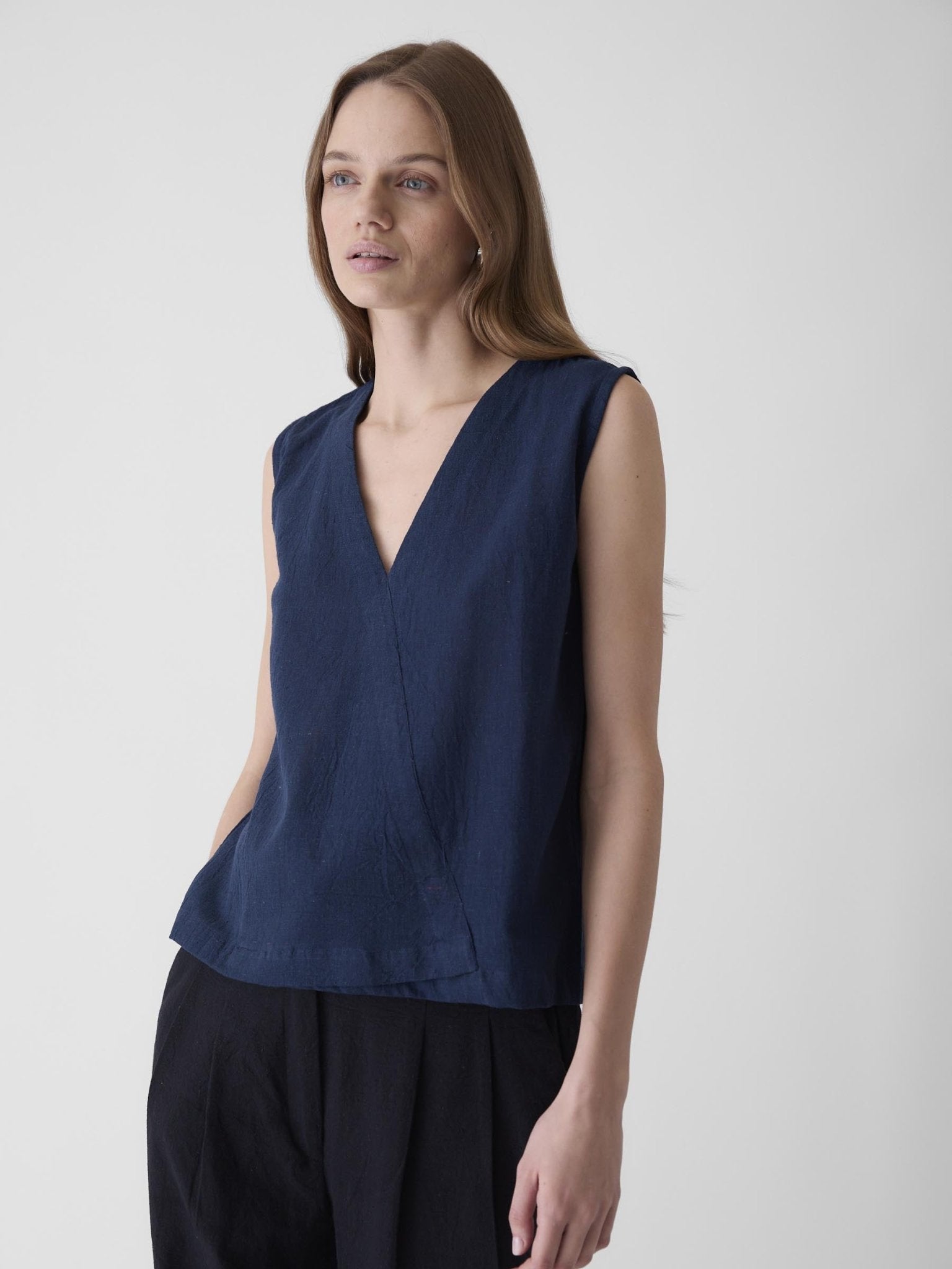 Women's V - Neck Crop Top - Navy Blue - CiceroniTopsMareen