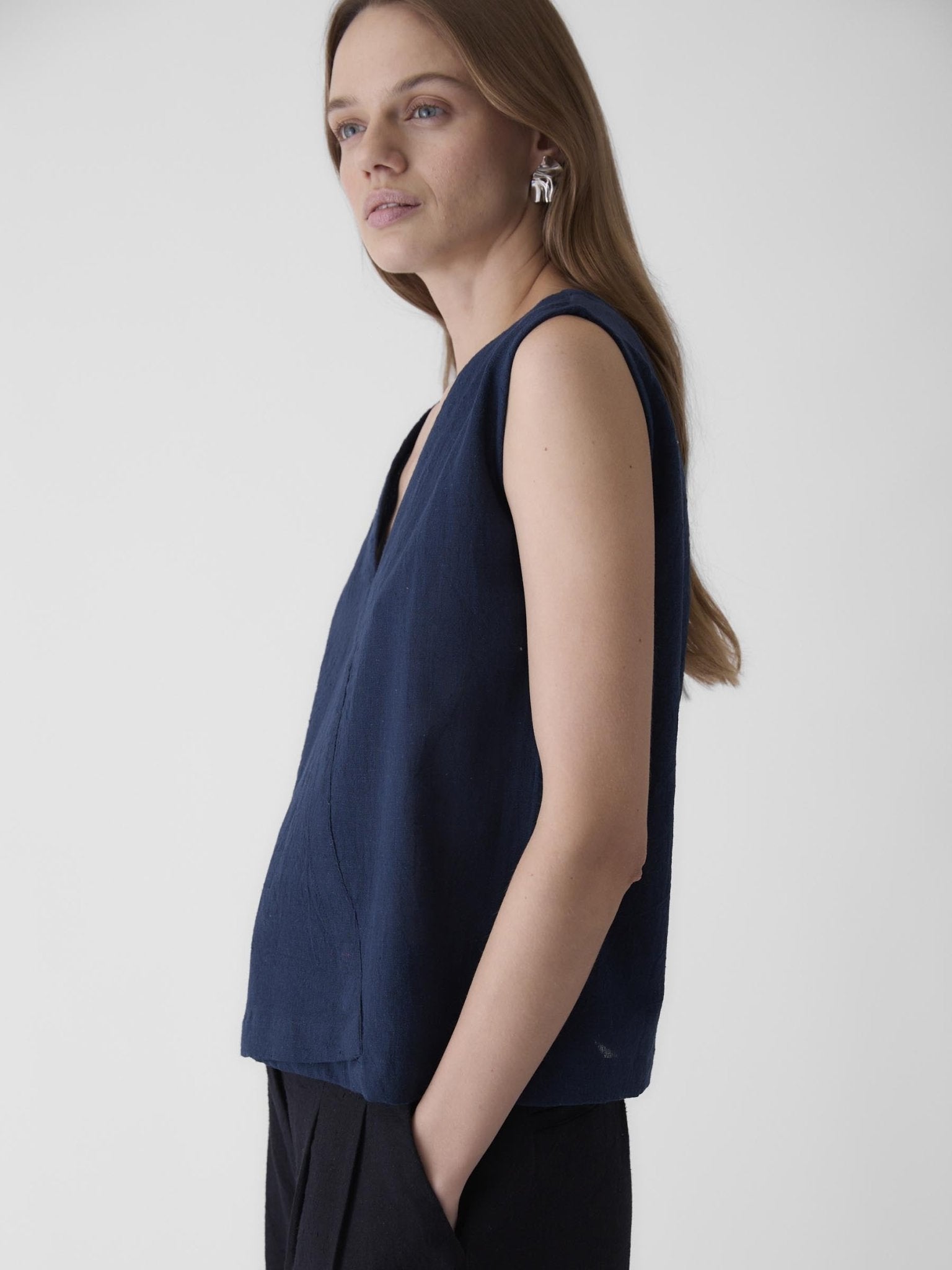 Women's V - Neck Crop Top - Navy Blue - CiceroniTopsMareen