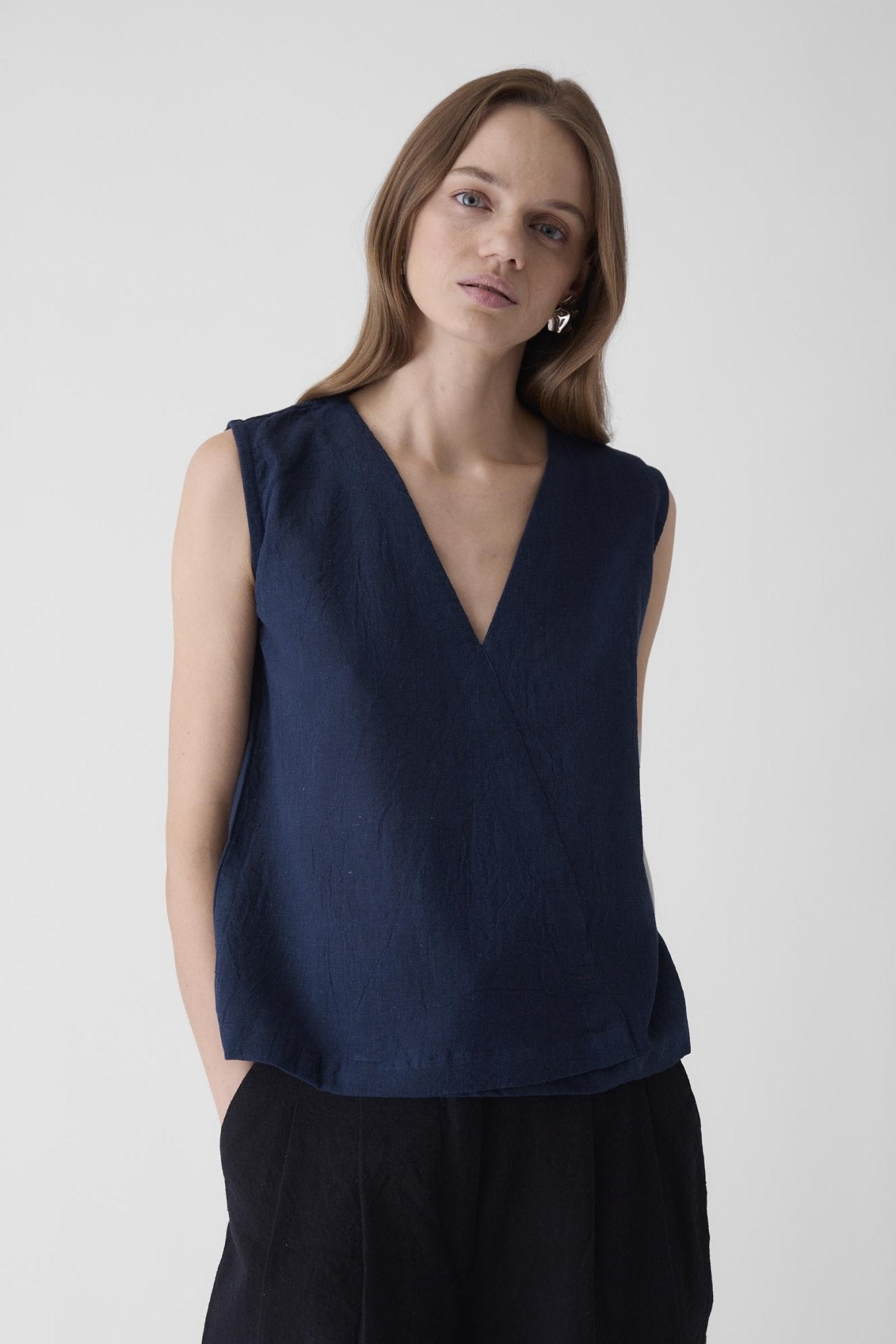 Women's V - Neck Crop Top - Navy Blue - CiceroniTopsMareen