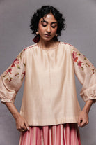 Yasmin Top Beige - CiceroniTopsSubbah
