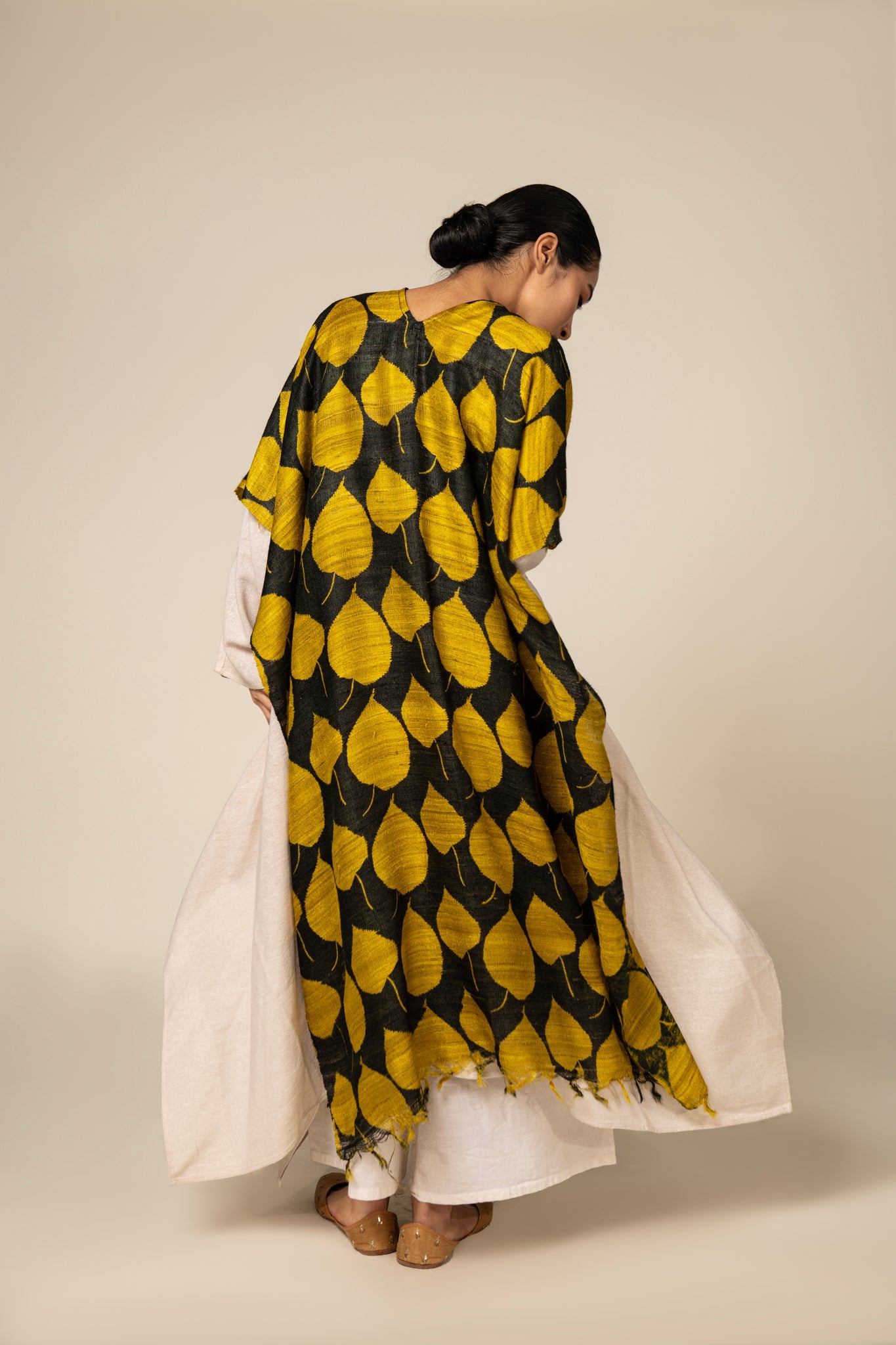 Yellow Leaf Tussar Peace Silk 3 in 1 Cape - CiceroniCapeAeshaane