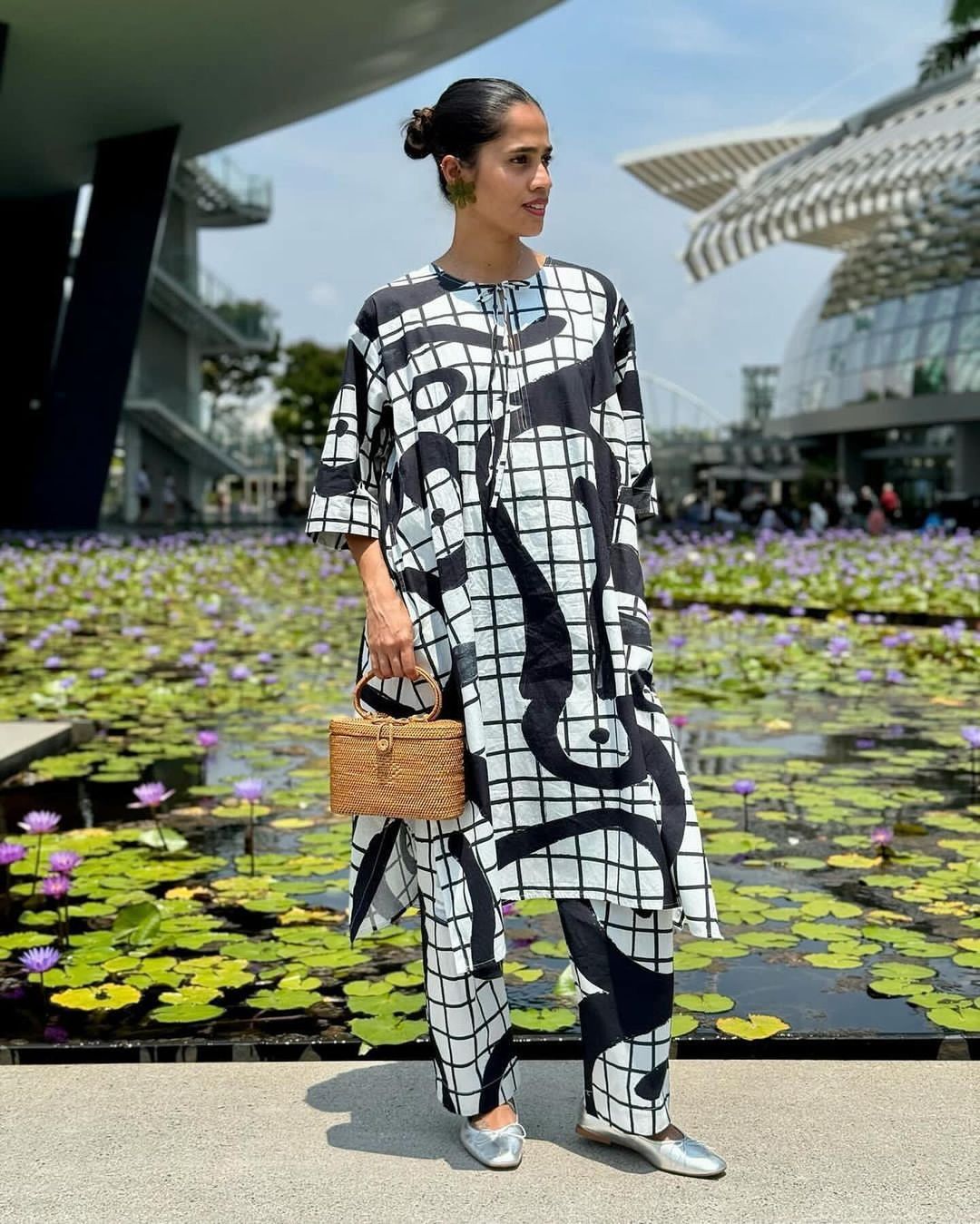 Alba Kaftaan In Yin Yang Print - CiceroniKaftan, DressHappi Space