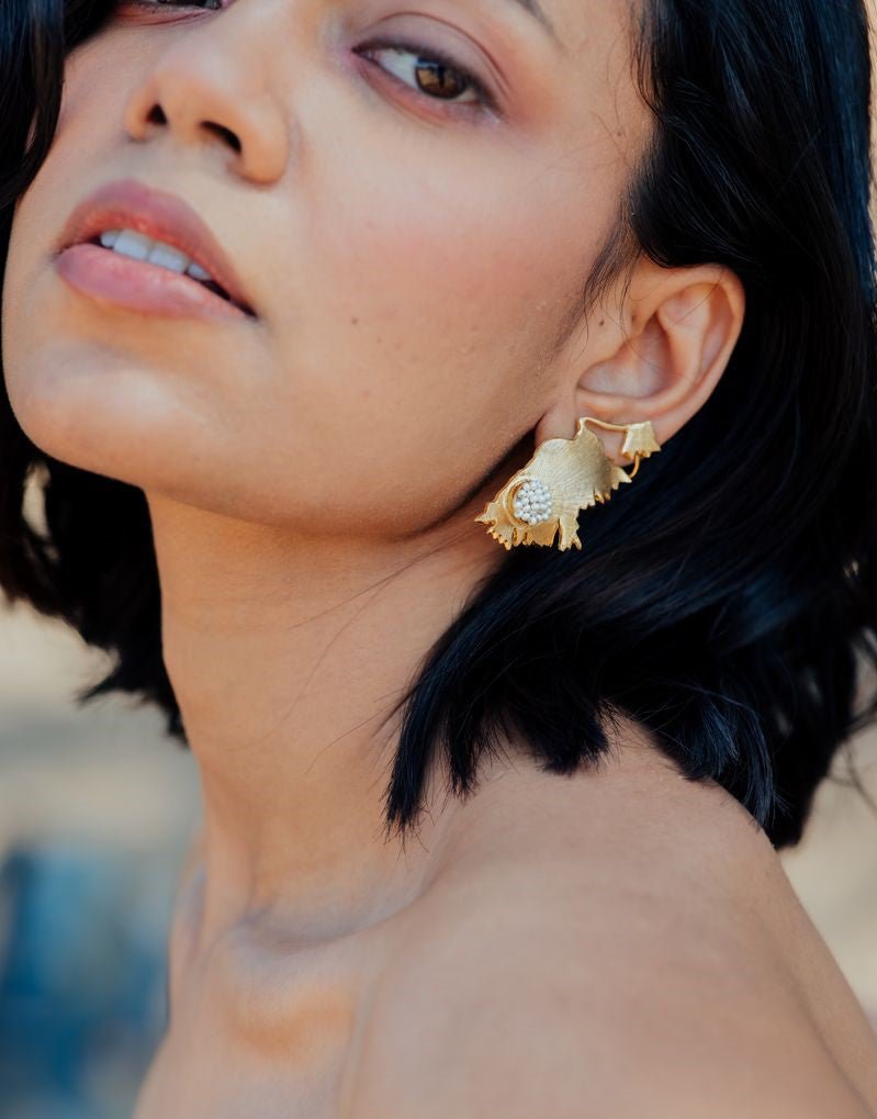 Awe-Golden Earrings - CiceroniAarjavee