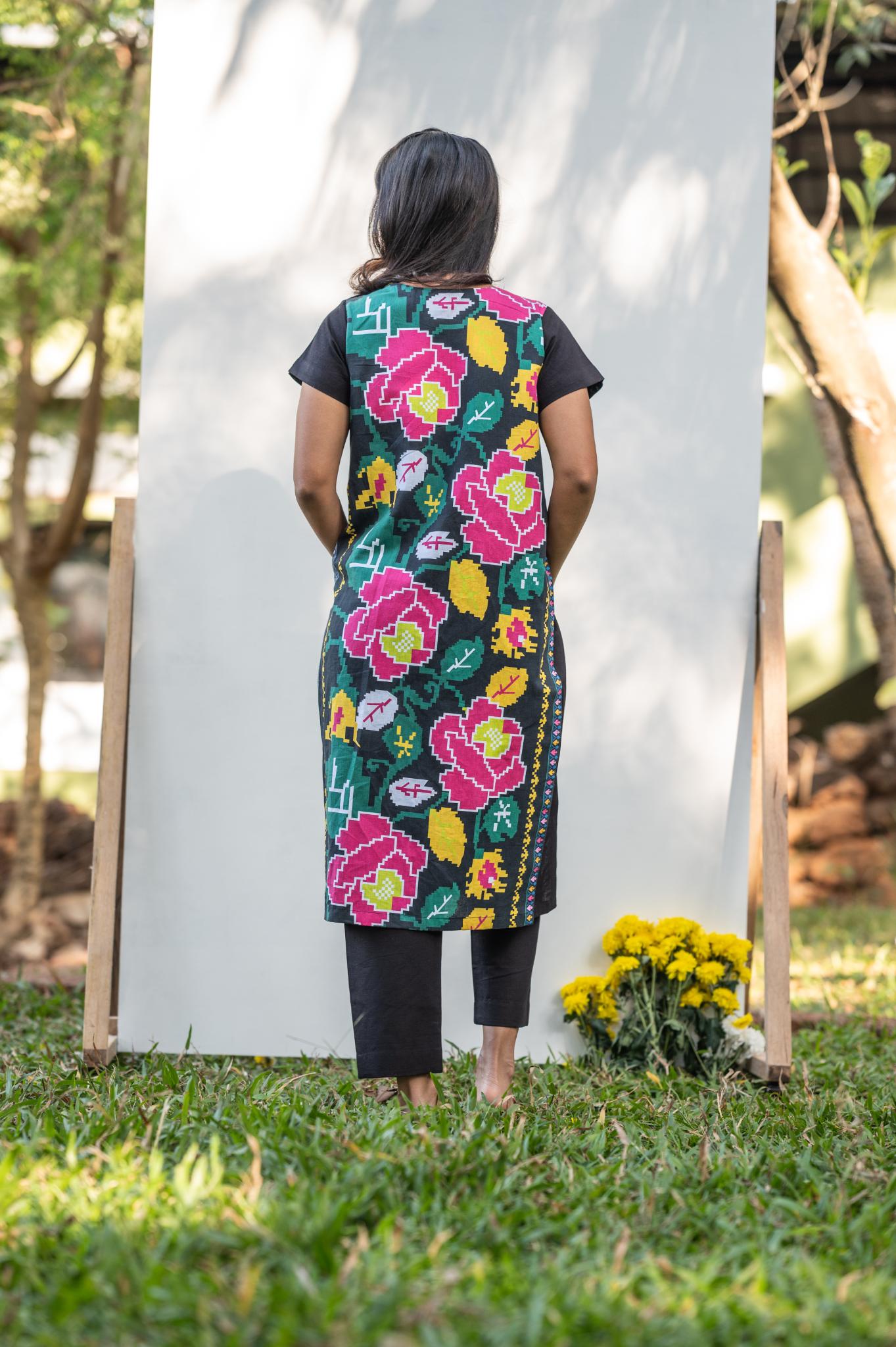 Backyard Flowers Kurta Set - CiceroniKurta SetPrachi Kamat