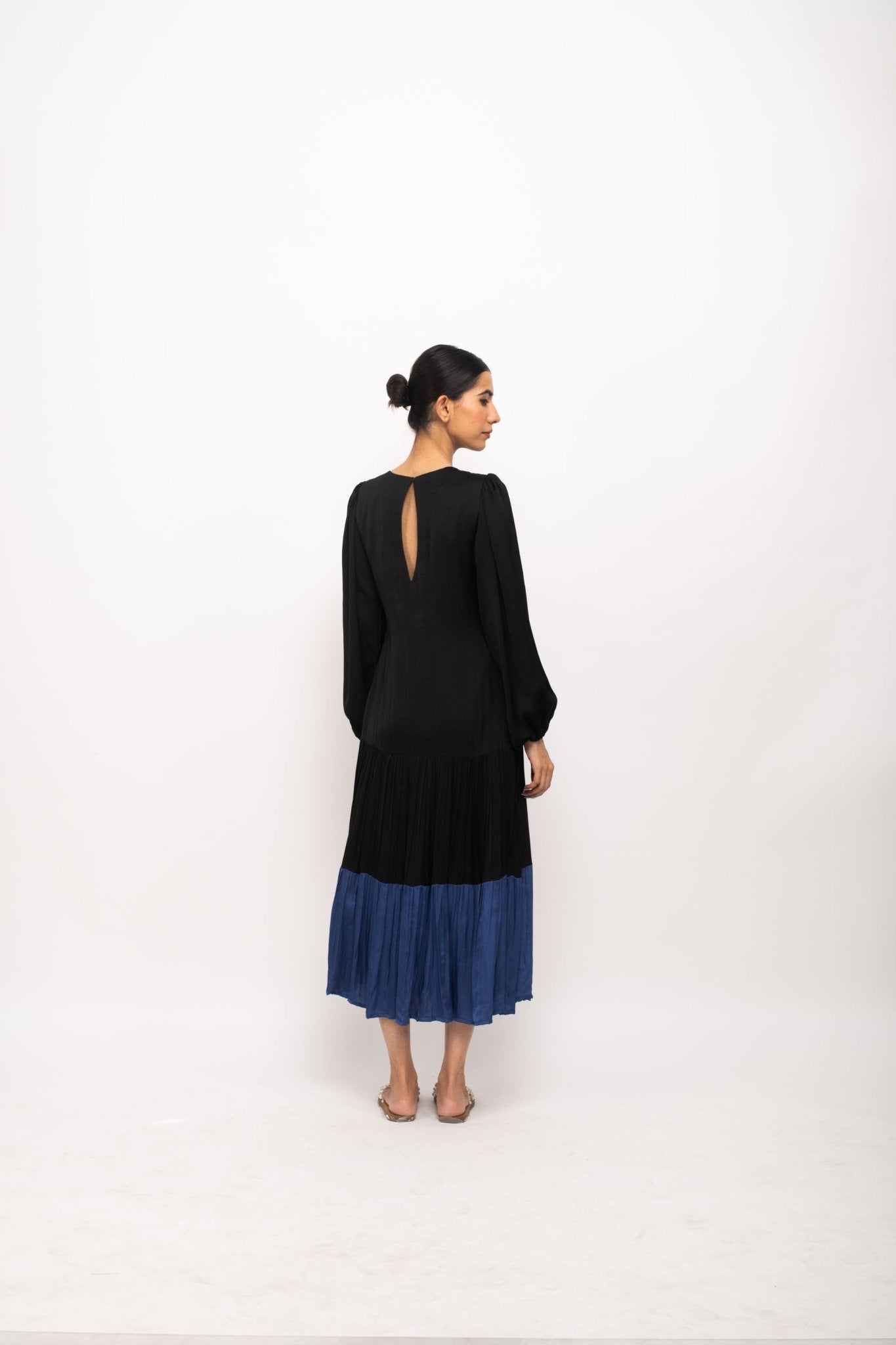 Black-Blue Gather Maxi Dress - CiceroniDressesNeora