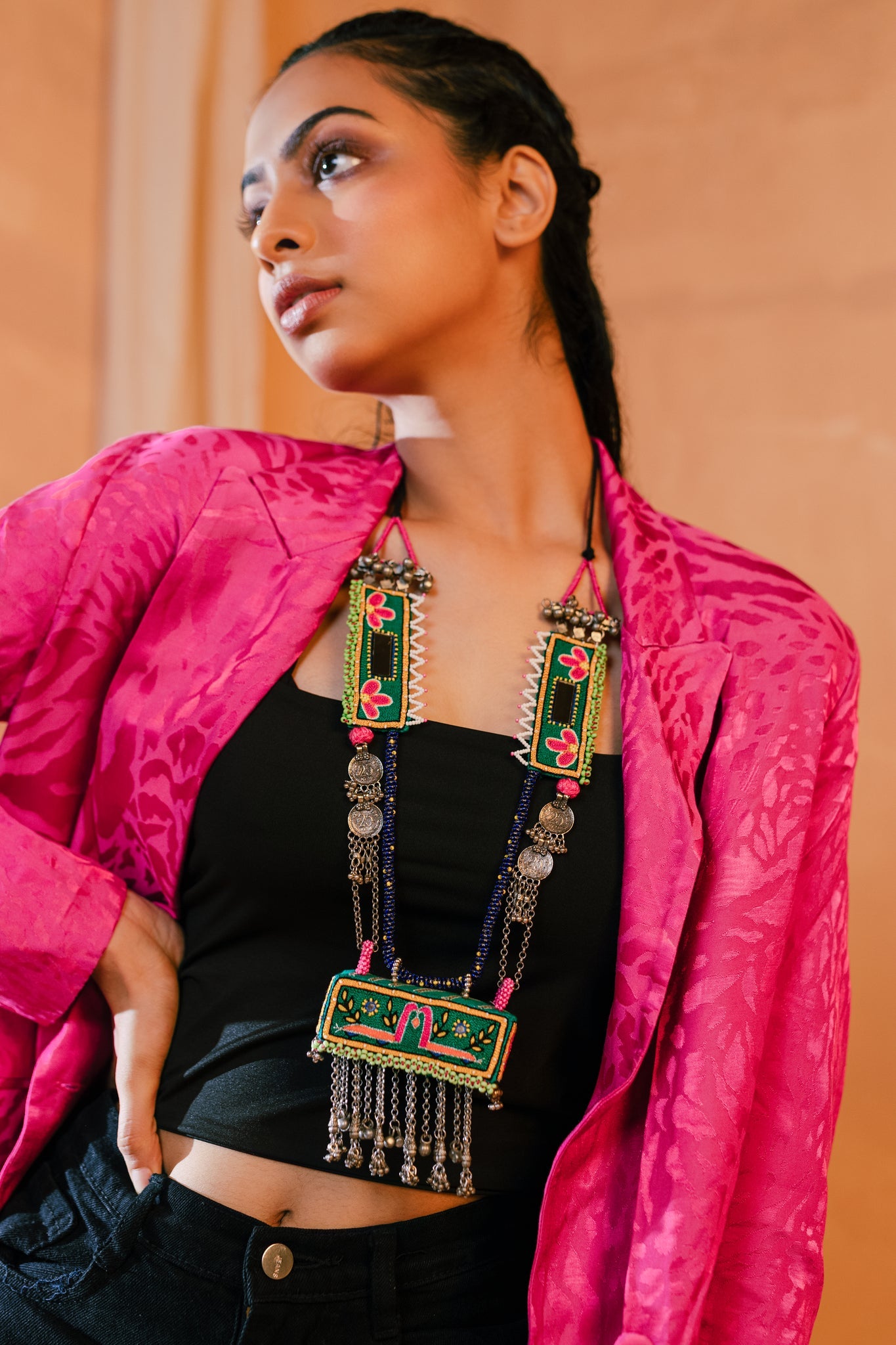 Chhatakbaari!! - CiceroniNeckpieceKrutiArts