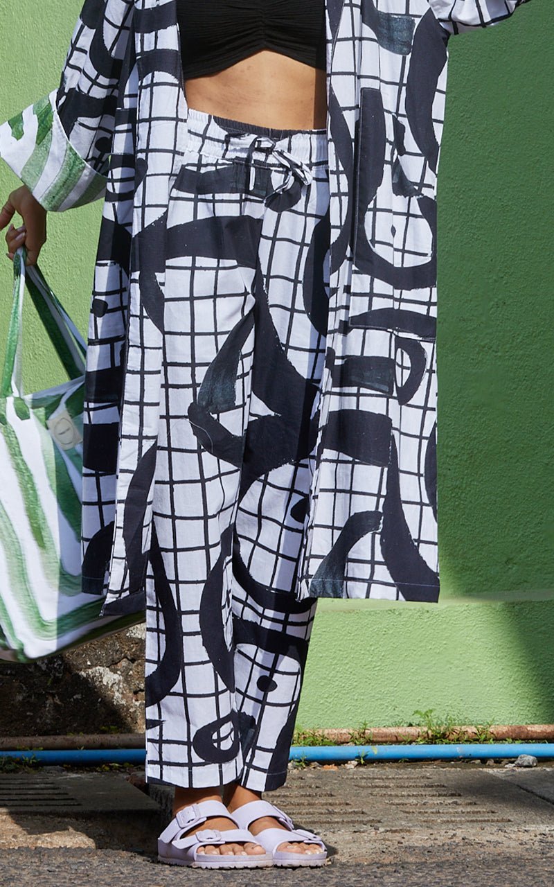 Coastline Bottom in Yin Yang Print - CiceroniHappi Space