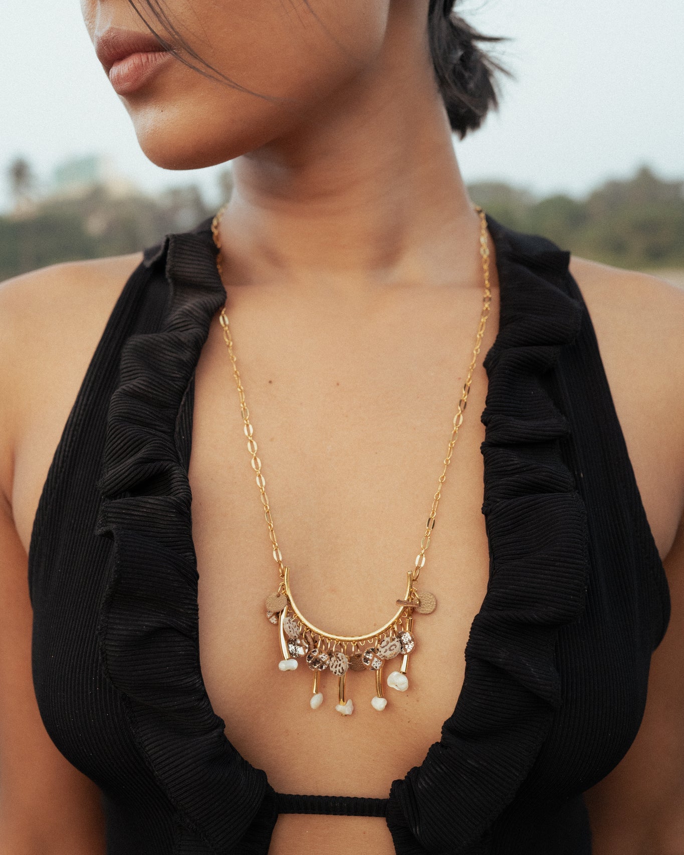 Crescent Fall Neckpiece - CiceroniNeckpieceNoupelle