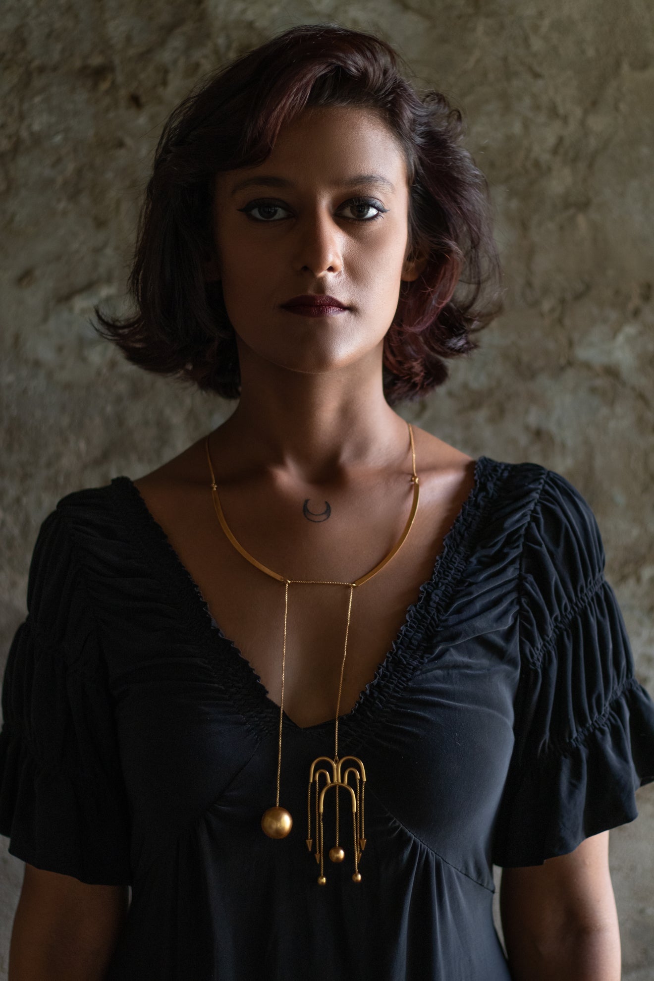 Deco Fountain Necklace - CiceroniBaka