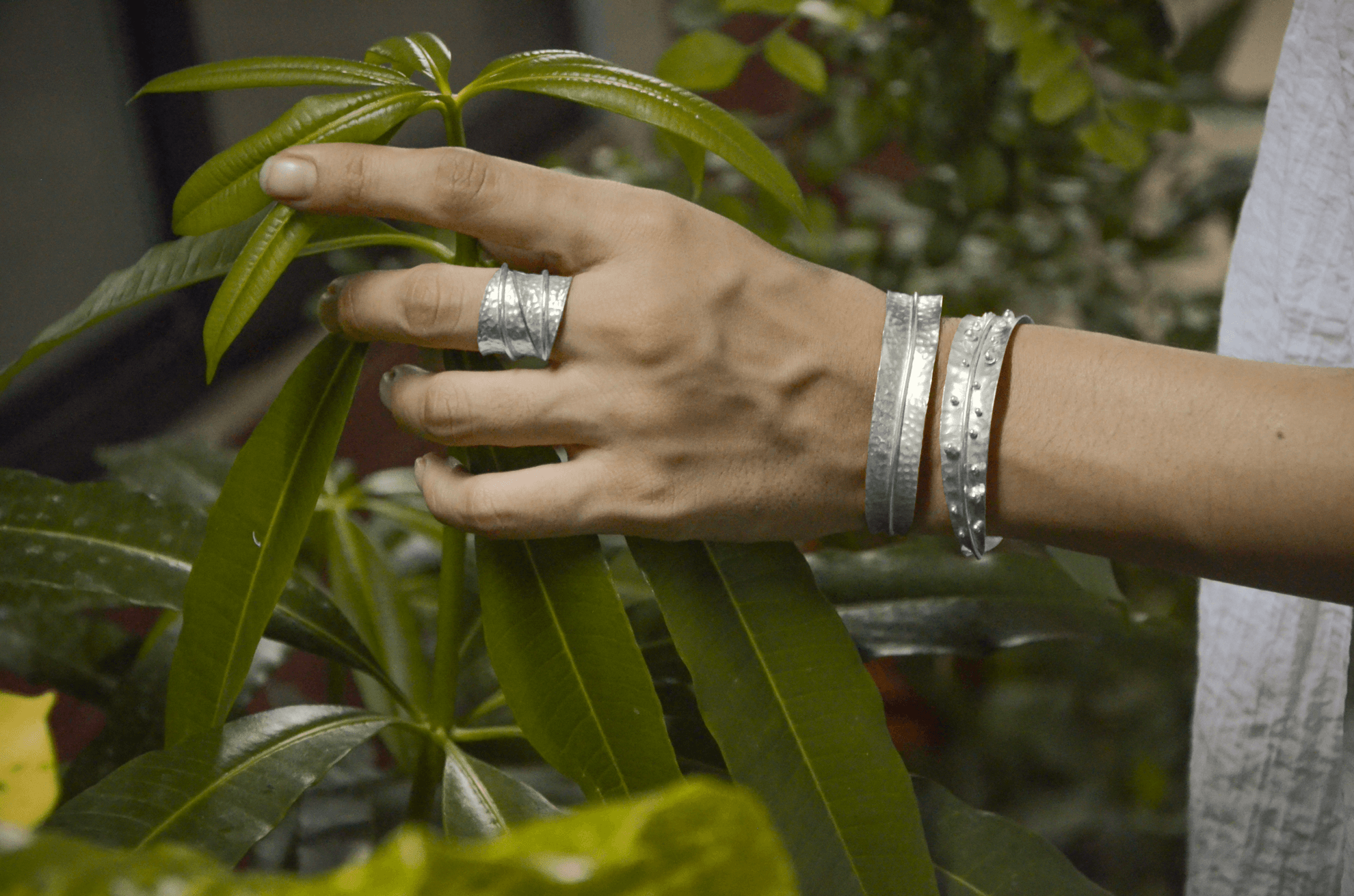 Dira Bangle - Plain(Set of 2) - CiceroniEquiivalence