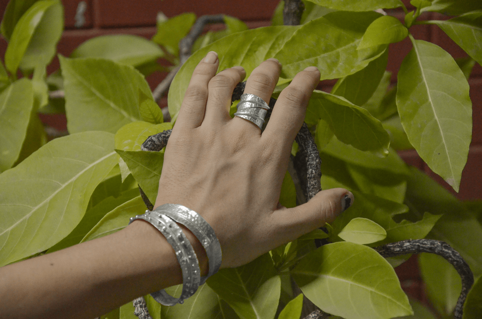 Dira Bangle - Plain(Set of 2) - CiceroniEquiivalence