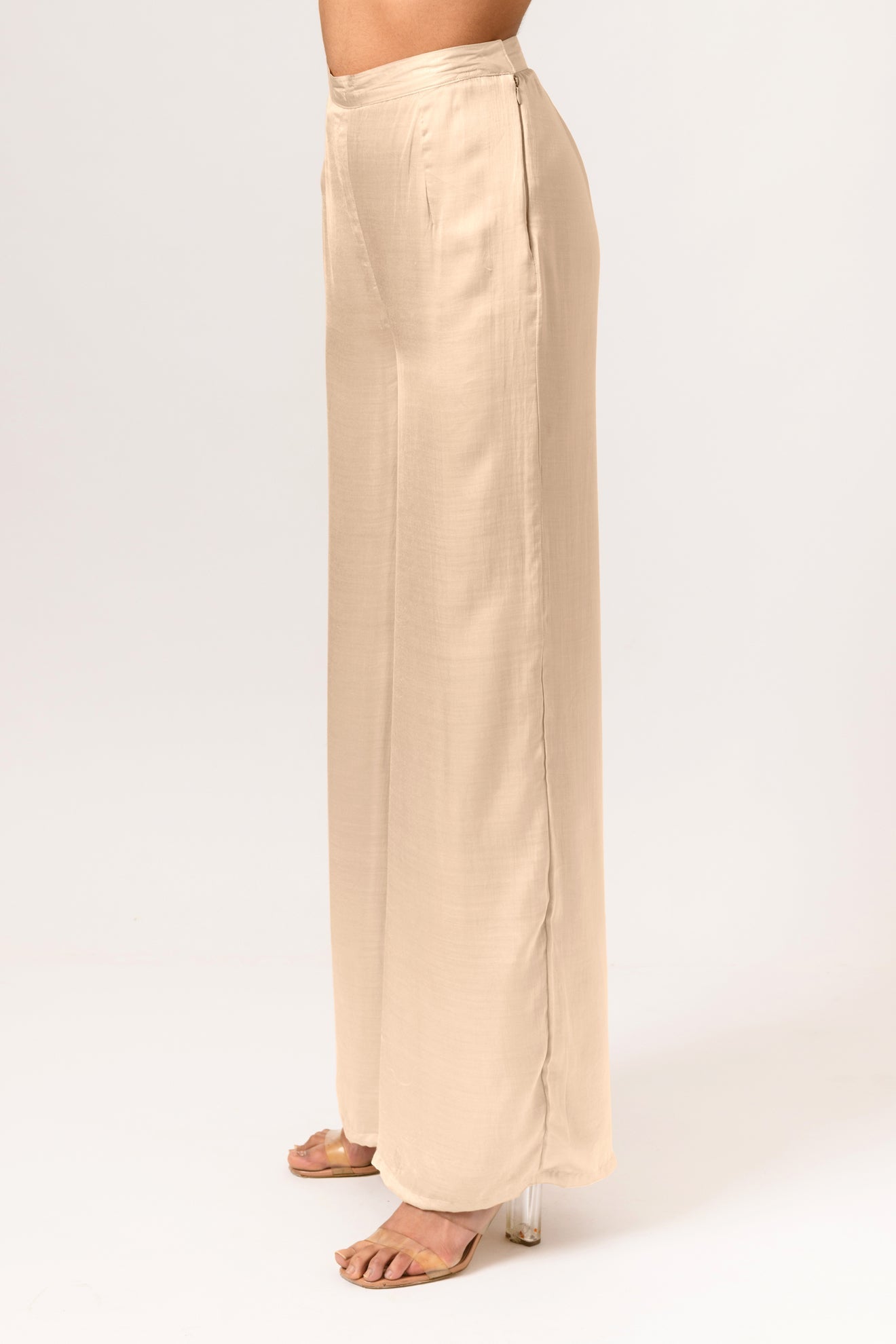 Ecru Wide Legged Pants - CiceroniNeora