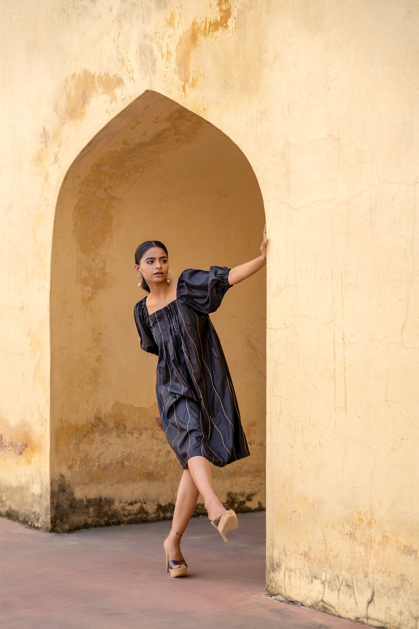 Effortlessly Elegant Dress - CiceroniDressesKoshue