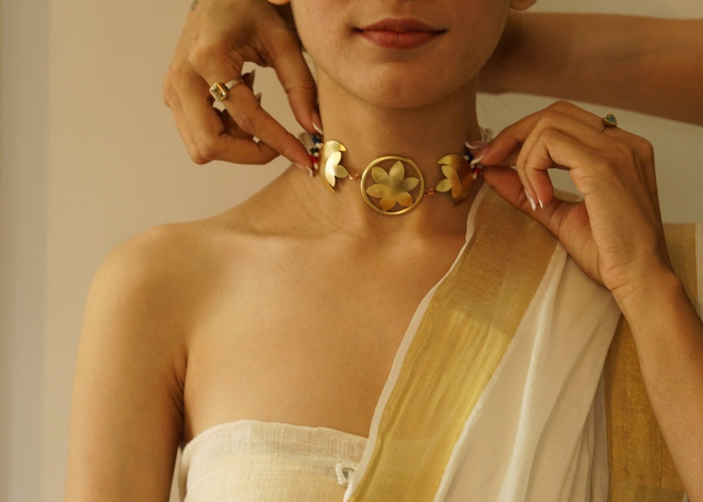 Flower Moon Choker - CiceroniChokerBy Nirjari
