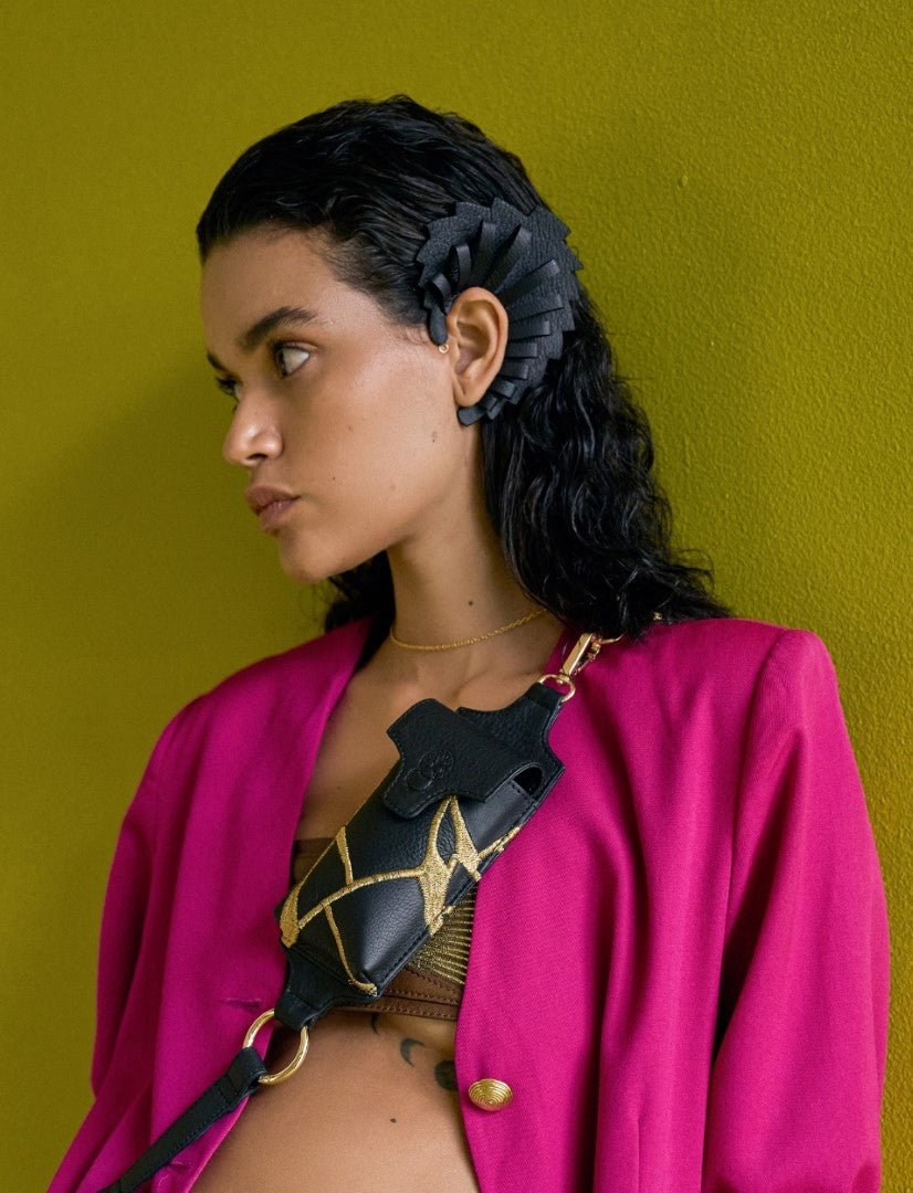 Hana Earcuff in Black - CiceroniEarringsEconock