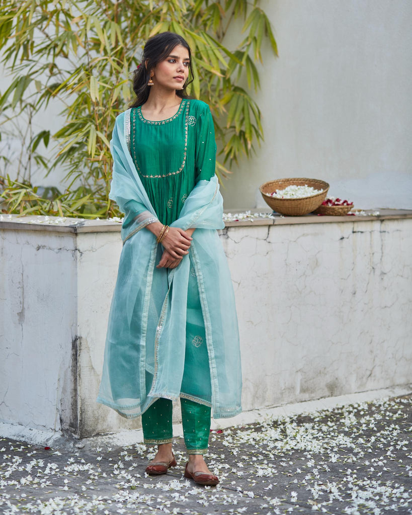 Handwoven Chanderi Kurta Set in Shades of Green - CiceroniKurta Set, Festive WearJuanita