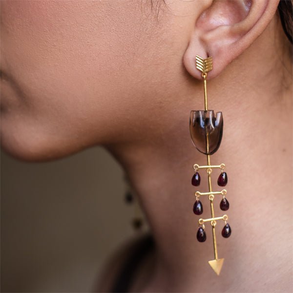 HEART Bleeding - Brown Earring - CiceroniBaka