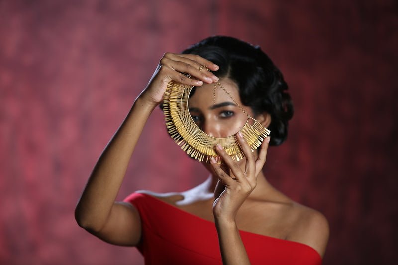 Iconic Neckpiece - CiceroniNeckpieceZaza by Somya