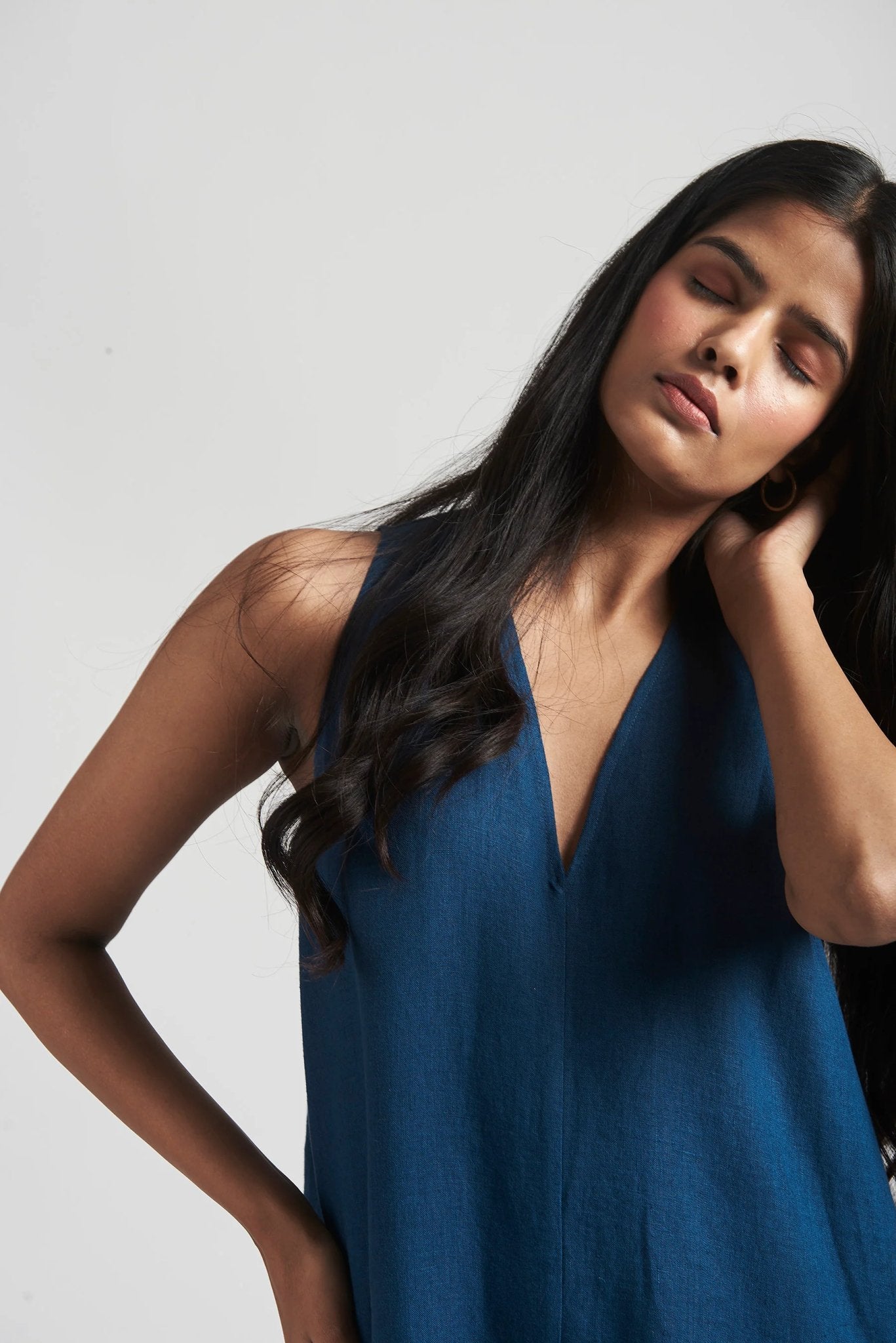 Indigo Linen Flared Jumpsuit - CiceroniJumpsuitSaphed