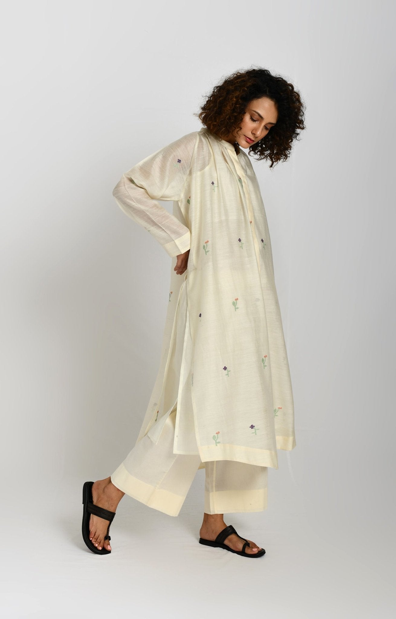 Khadi Silk Neck Gather Jamdani Co-ord Set- Off-white - CiceroniKurta setHiranya