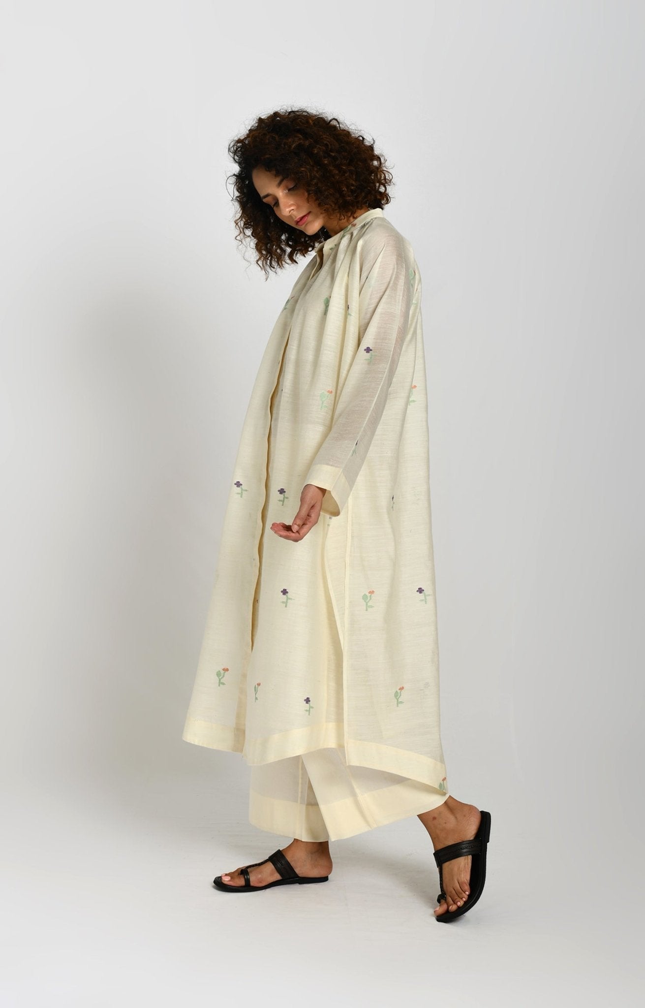 Khadi Silk Neck Gather Jamdani Co-ord Set- Off-white - CiceroniKurta setHiranya