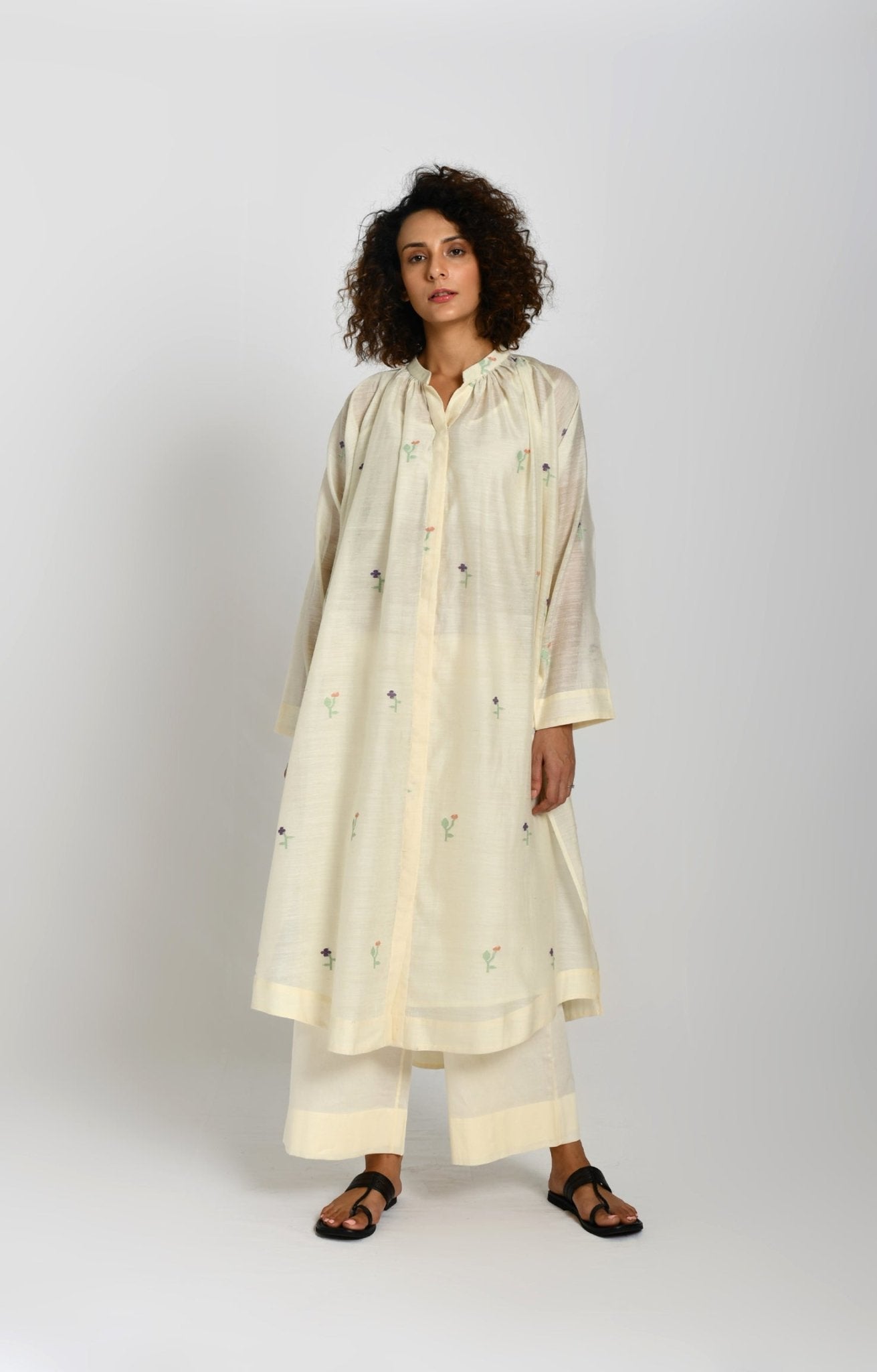 Khadi Silk Neck Gather Jamdani Co-ord Set- Off-white - CiceroniKurta setHiranya