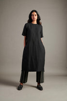 Kohl Dhaari Linen Half Sleeves Kurta Set - CiceroniKurta SetSaphed