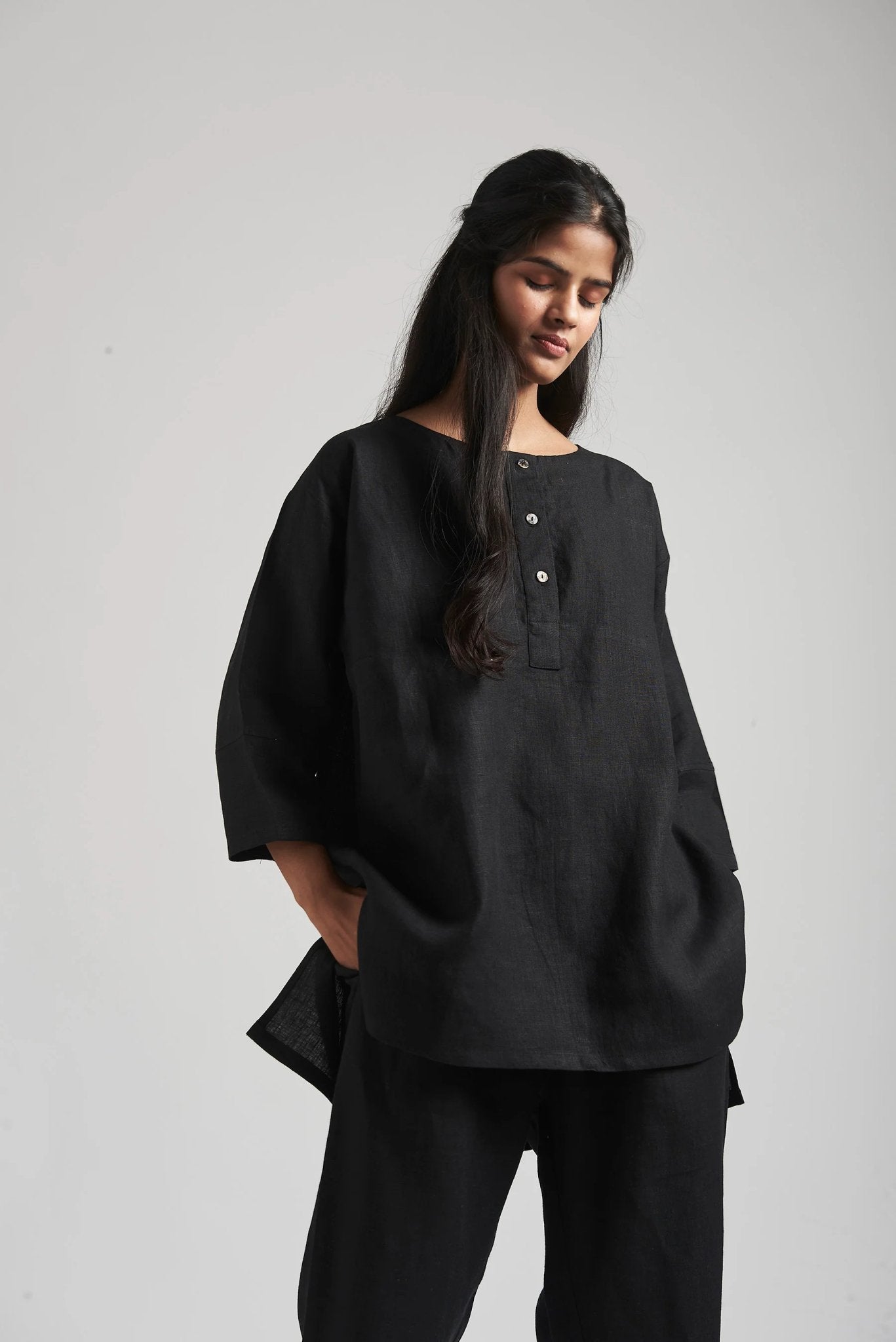 Kohl Linen Short Kurta Set - CiceroniCo-ord SetSaphed