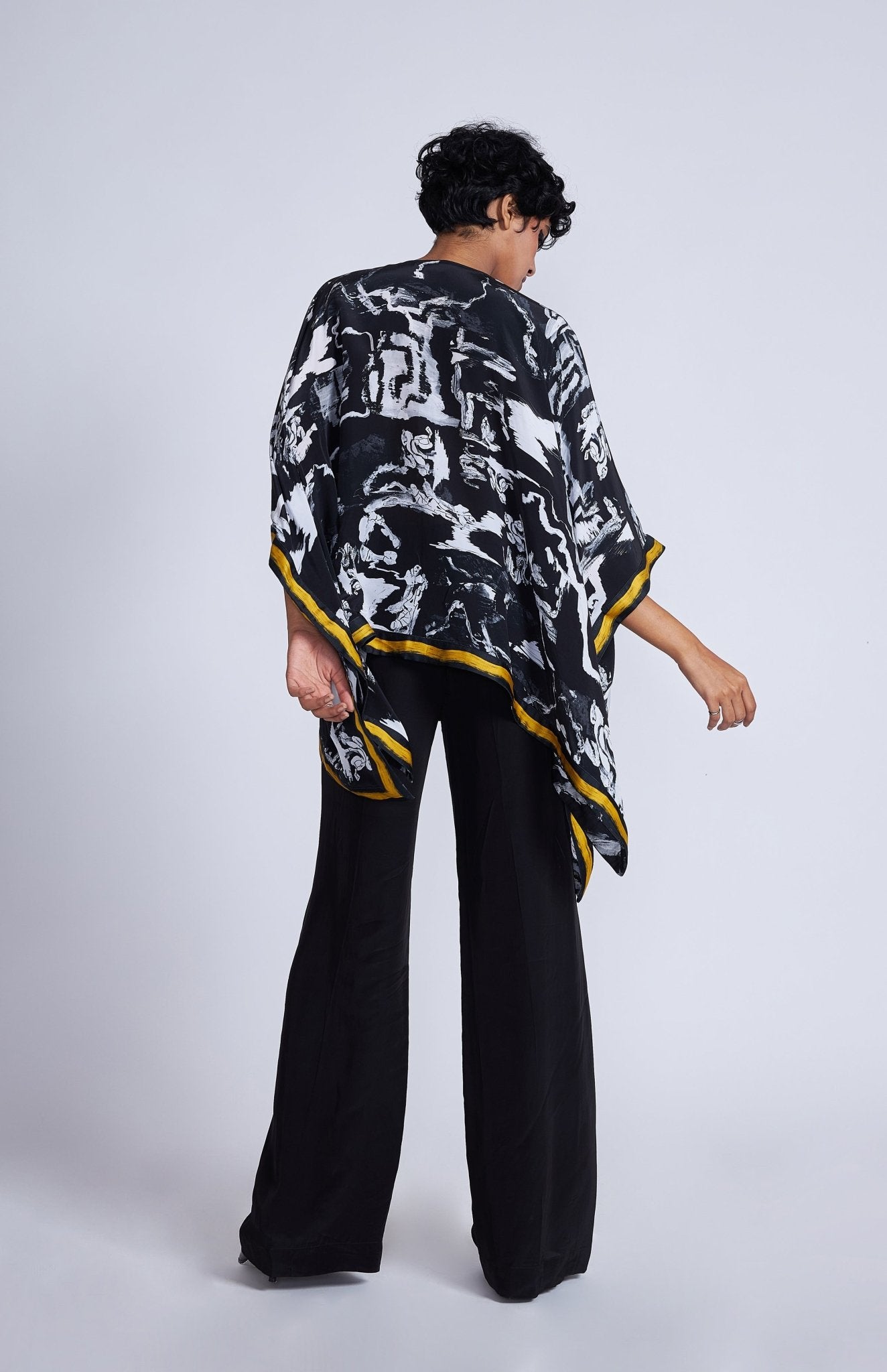 Kuro Flared Trousers - CiceroniTrousersAdvait