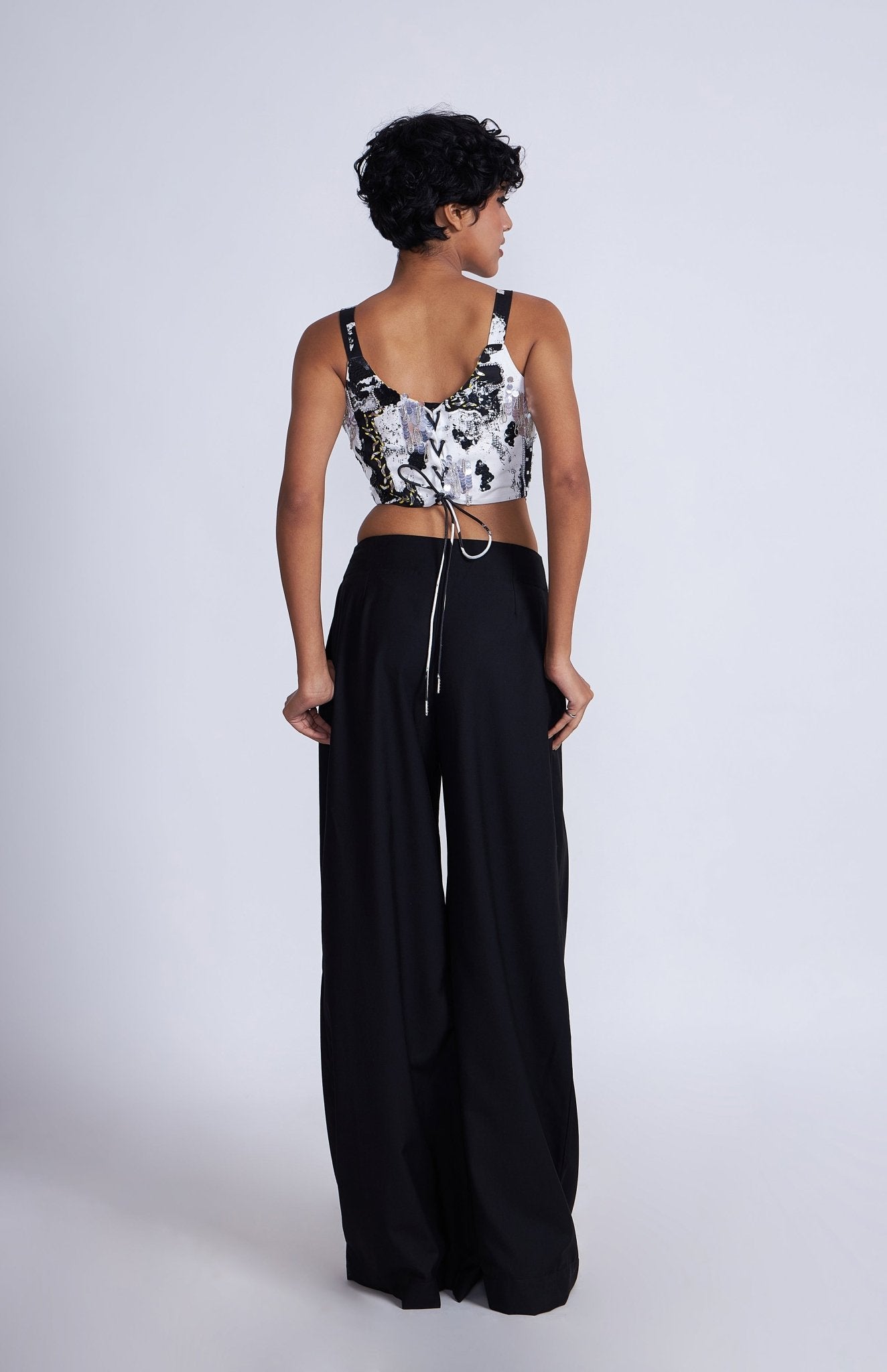 Kuro Pleated Trousers - CiceroniTrousersAdvait