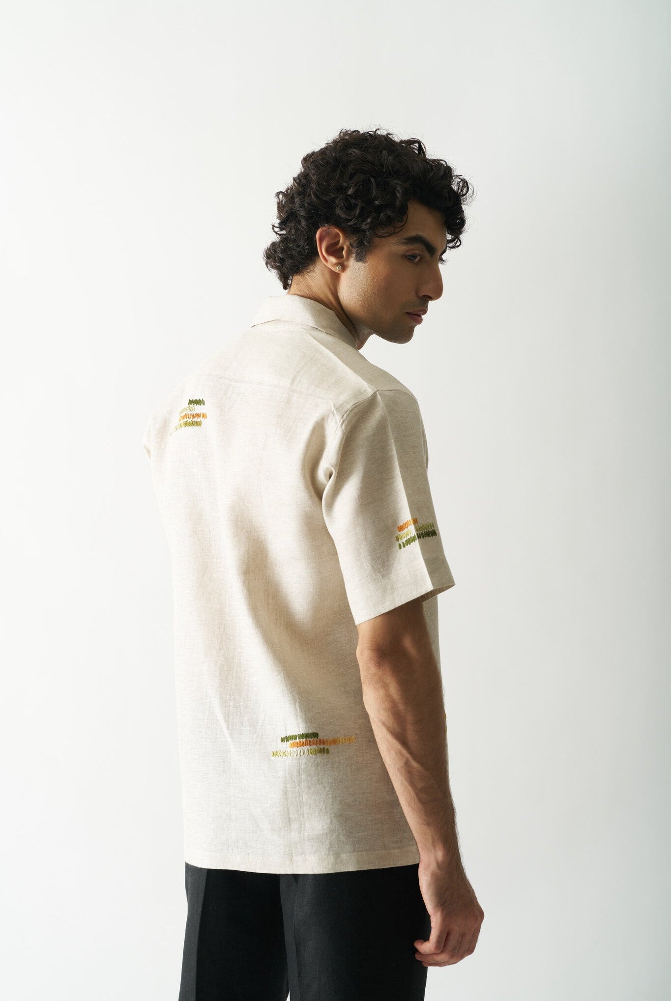 Mens Hand Embroidered Pure Linen Shirt - Classical Elegance - CiceroniShirtCultura Studio