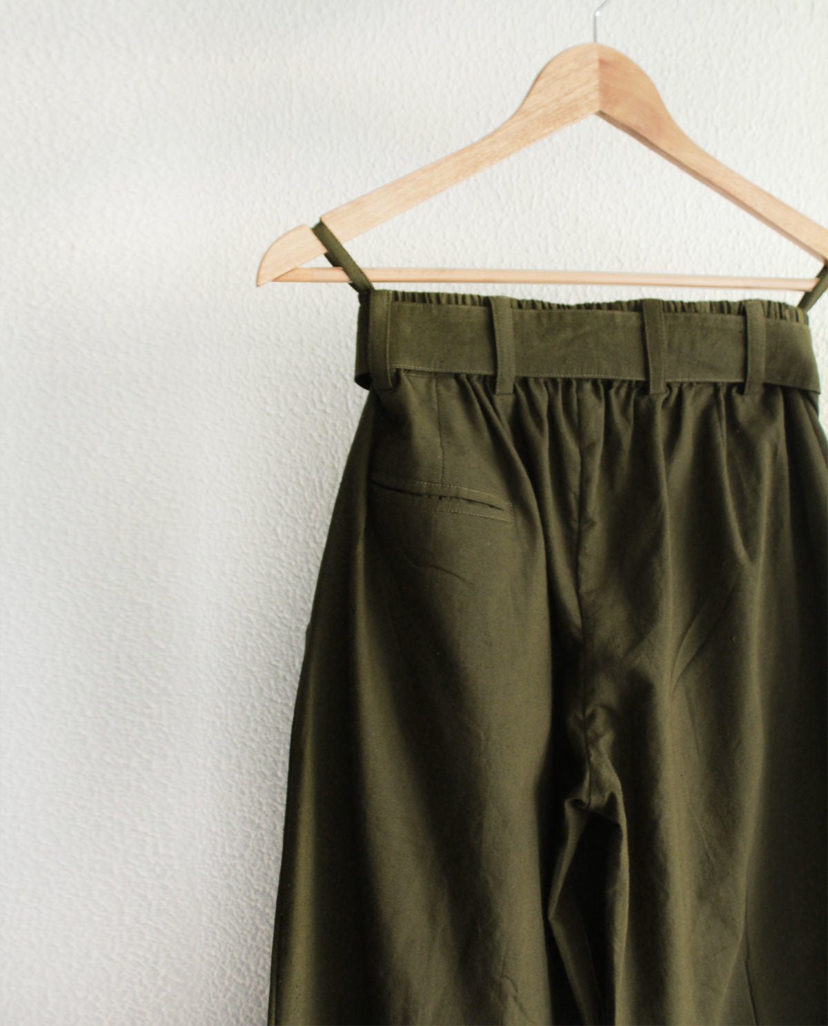 Moss Olive Double Pleat Pants - CiceroniPantsRias Jaipur
