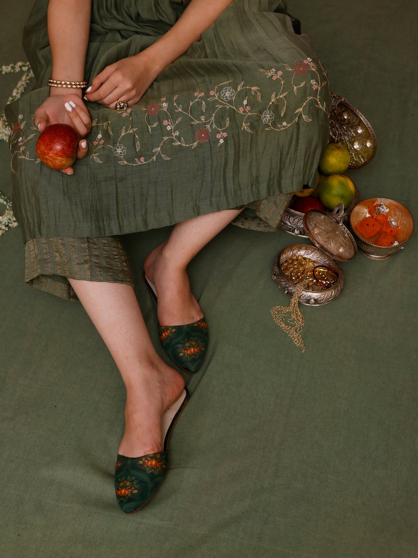 Nidhi Outfit - CiceroniKurta Set, Festive wearChokhi Chorri