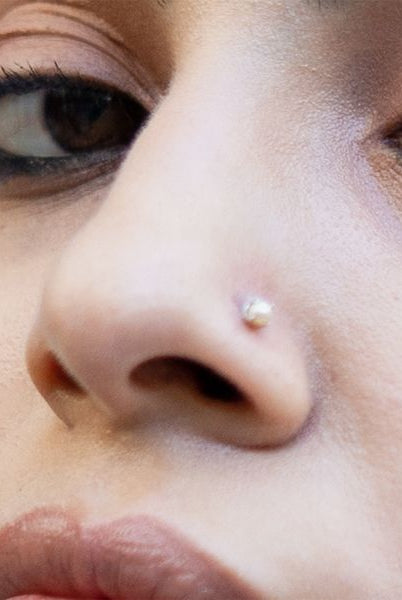 Pichwai Seed Pearl Nose Pin - CiceroniBaka