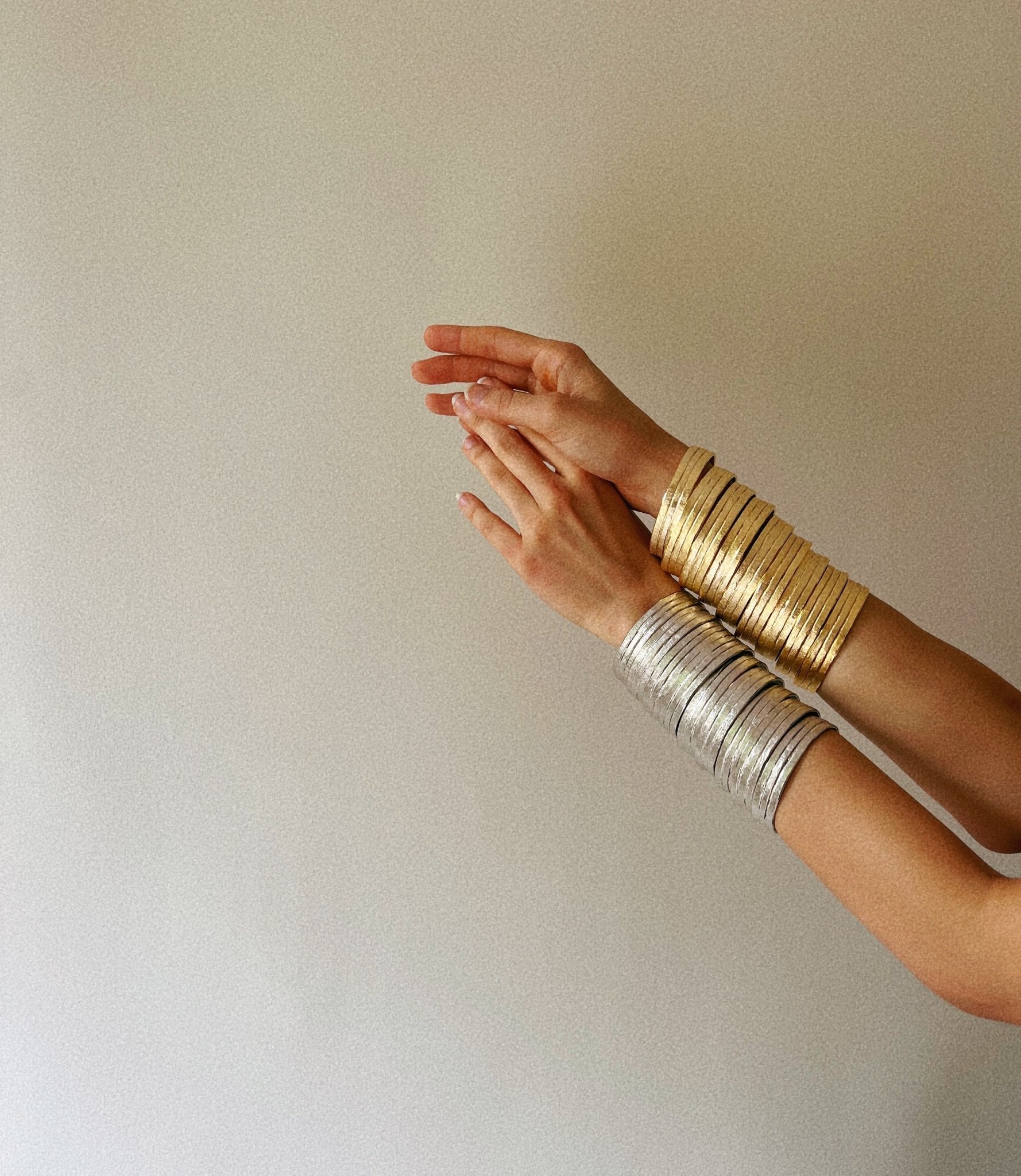 Reva Bangles - Silver - CiceroniBangleAarjavee