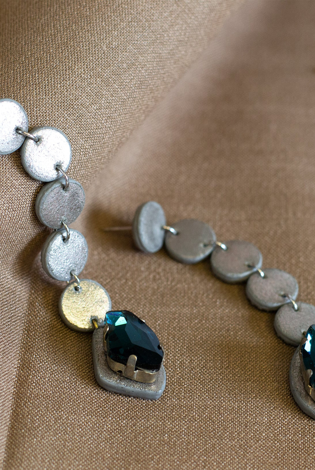 Silver Chord Danglers With Stone - CiceroniNoupelle